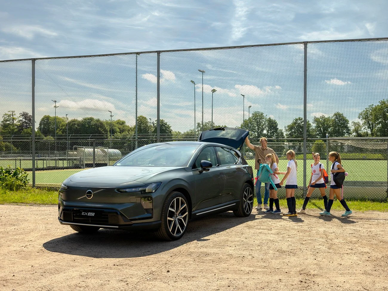 VOLVO EX60 x WK hockey