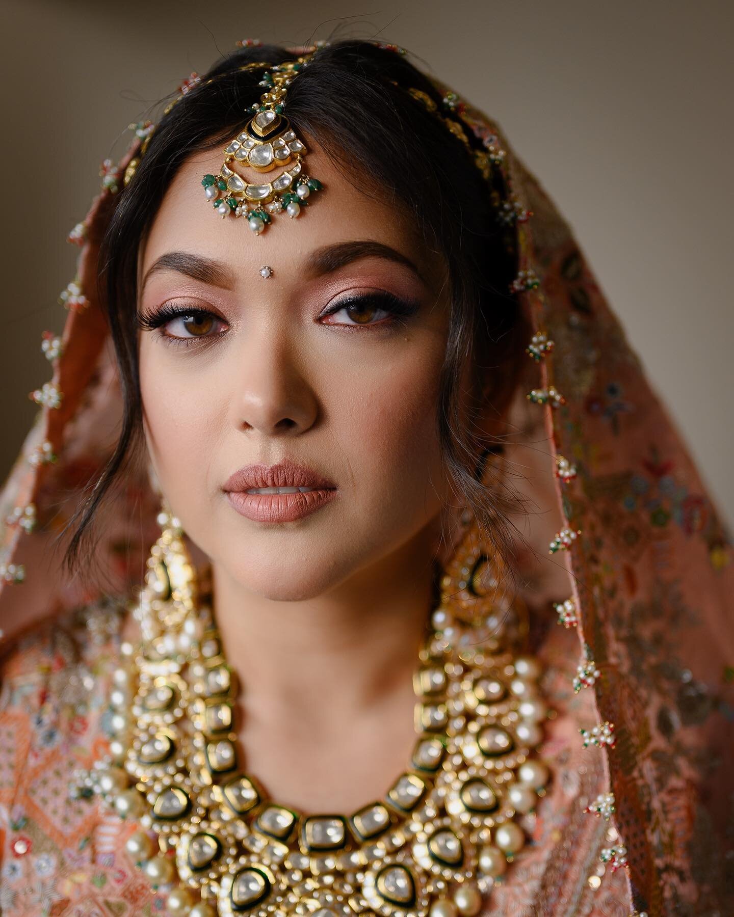 Vidisha, January 2023

Shot for @malvikaperiwalphotography 

#weddingphotography #bridalportrait #nikonz6
