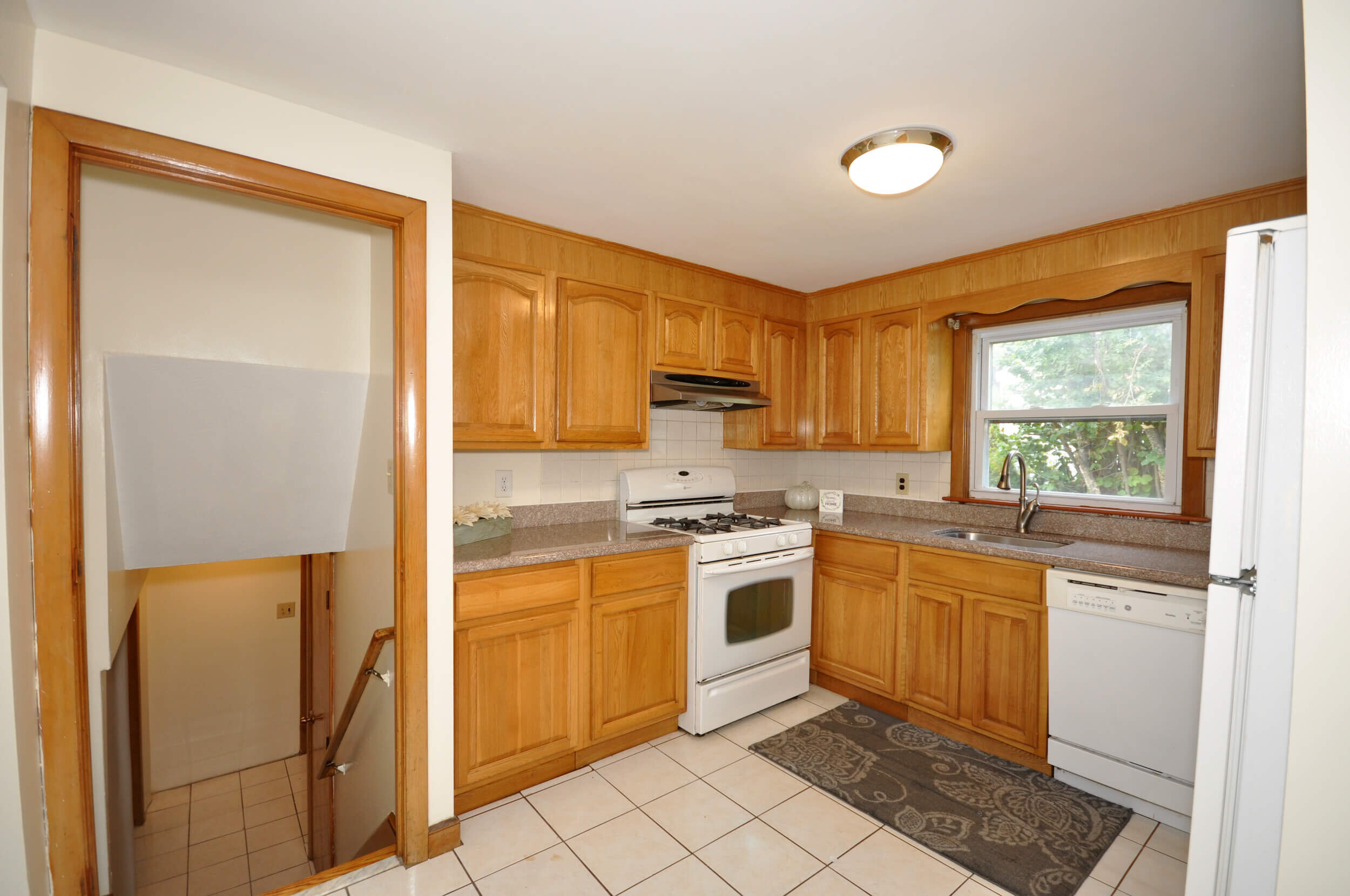 62 Bow Street Lexington MA_kitchen.JPG