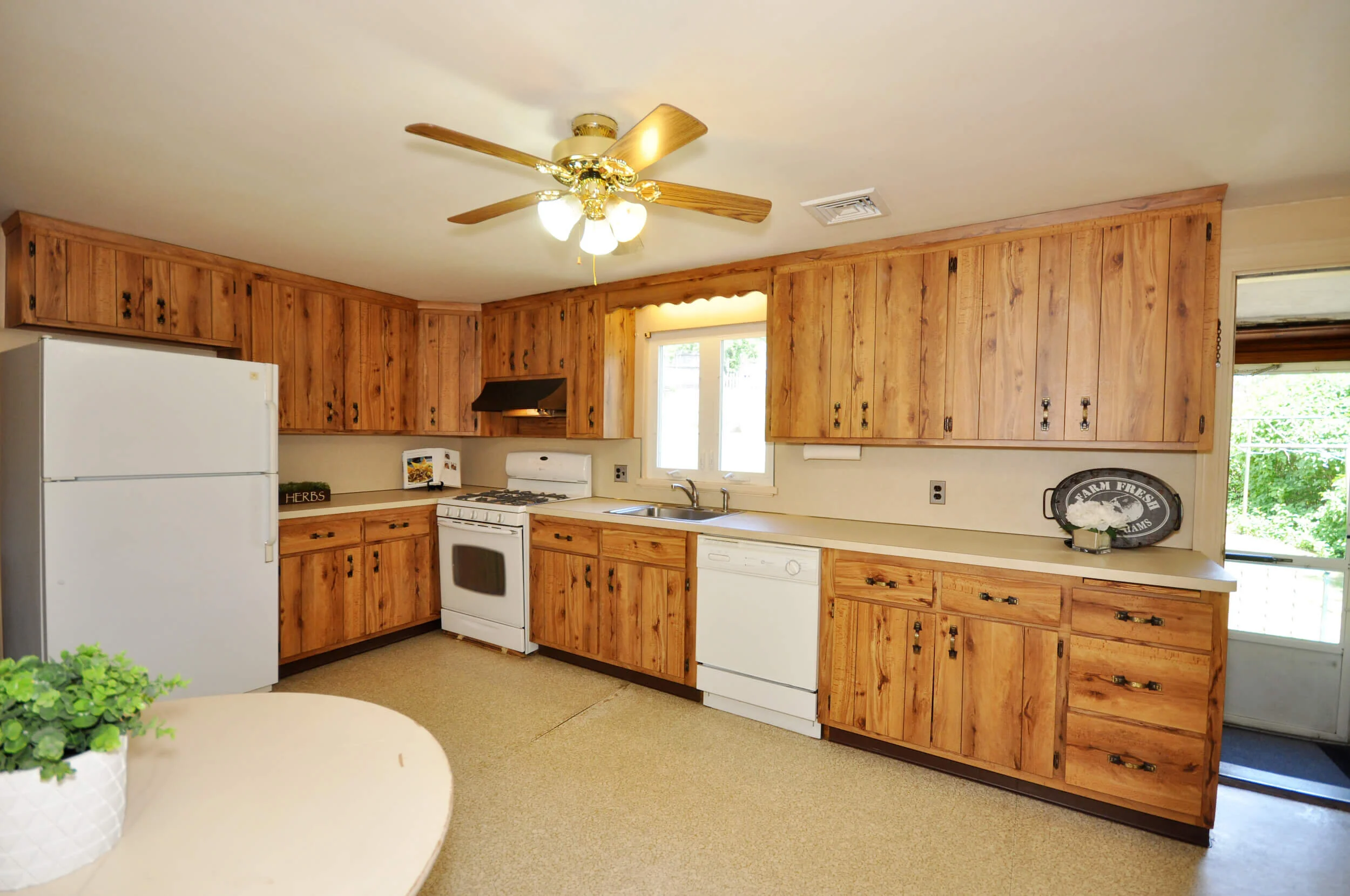 62 Candia Street Arlington MA Debbie Spencer Group_0343 (1).JPG