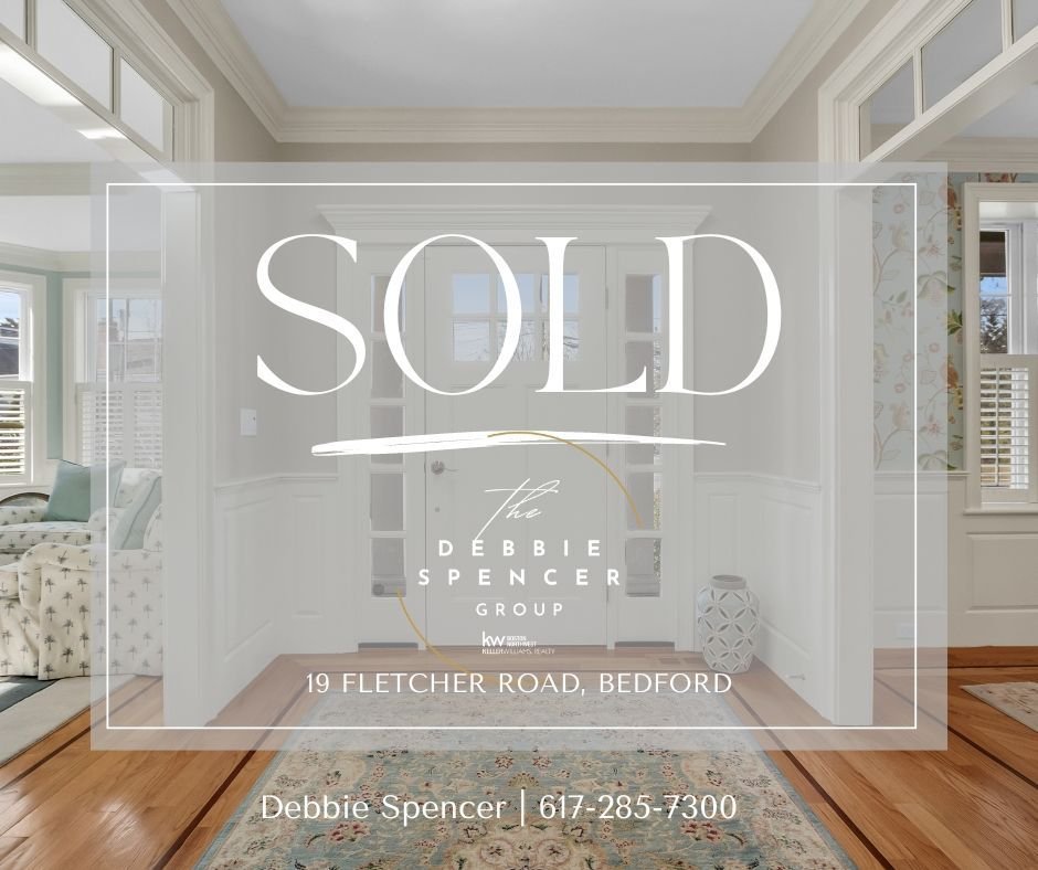 Sold! 

Congratulations to the wonderful sellers of 19 Fletcher Road in Bedford!  Welcome home to the new owners - we hope you make many happy memories there! 

#BedfordRealEstate #NewHomeowners  Thinking of selling your home? Let's chat!