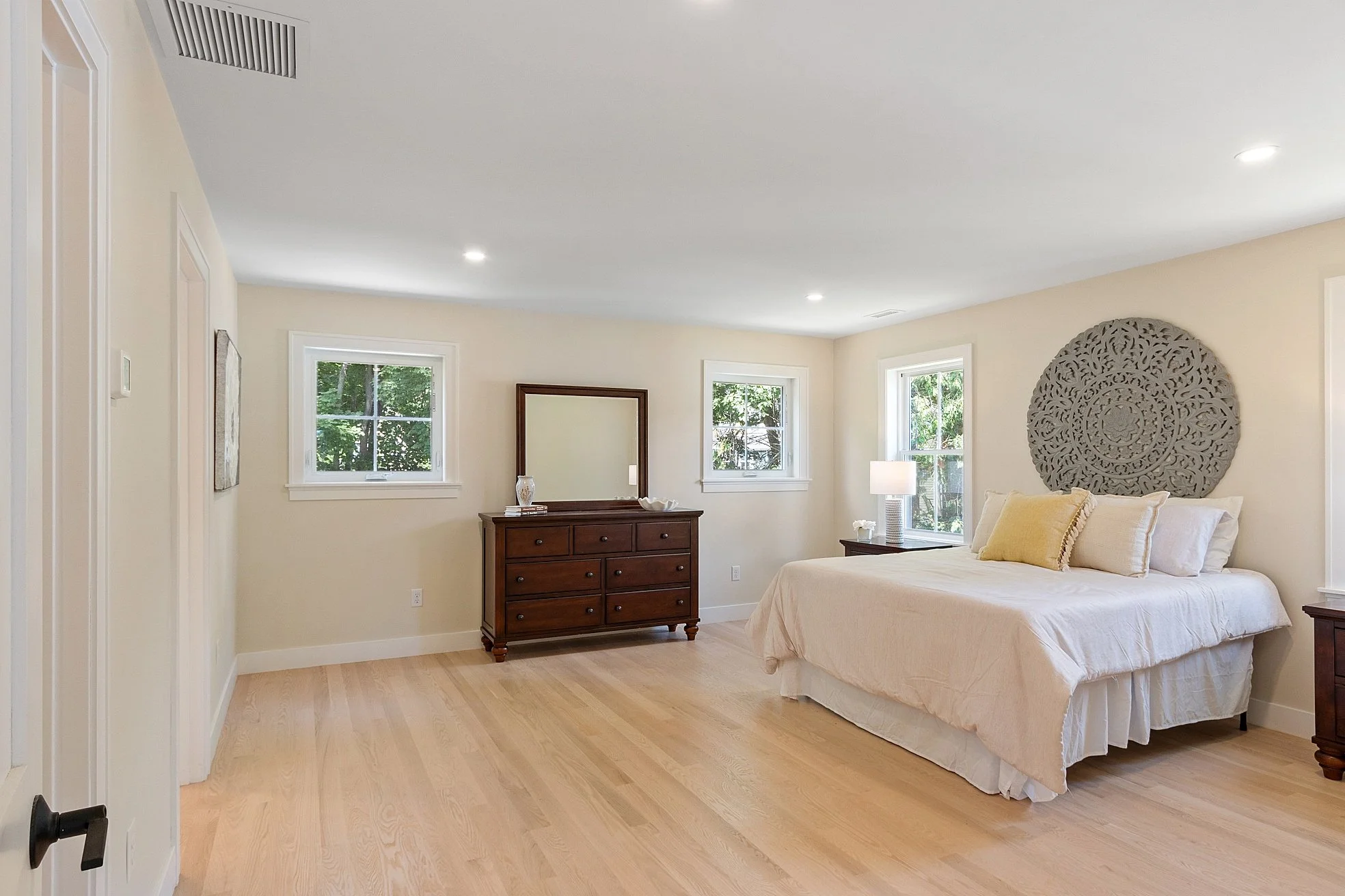 42 Hillside Ave Bedford MA Job 35672 0045 MLS.jpg