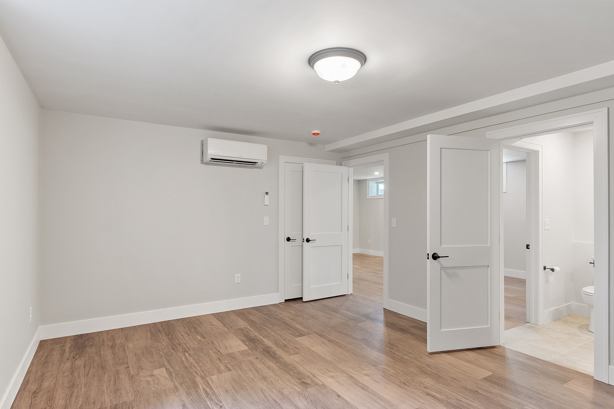 42 Hillside Ave Bedford MA Job 35672 0058 MLS.jpg