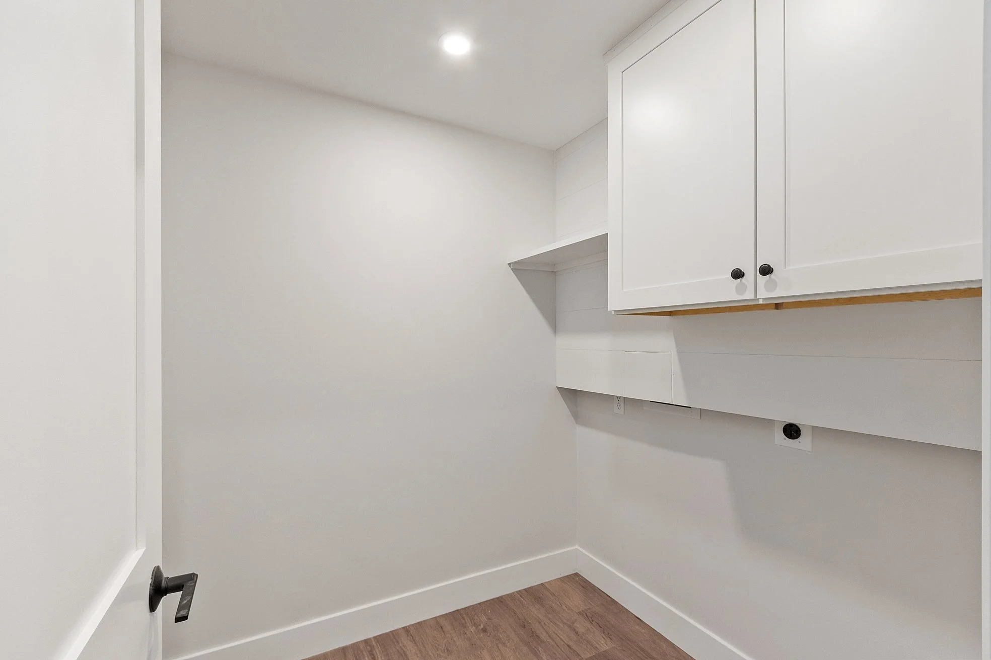 42 Hillside Ave Bedford MA Job 35672 0050 MLS.jpg