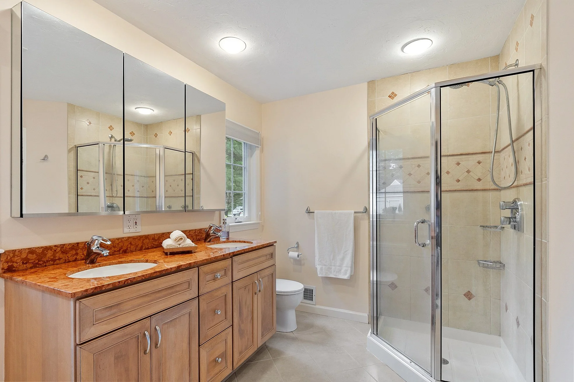 31 Pickman Drive Bedford Massachusetts Job 36356 0016 MLS.jpg