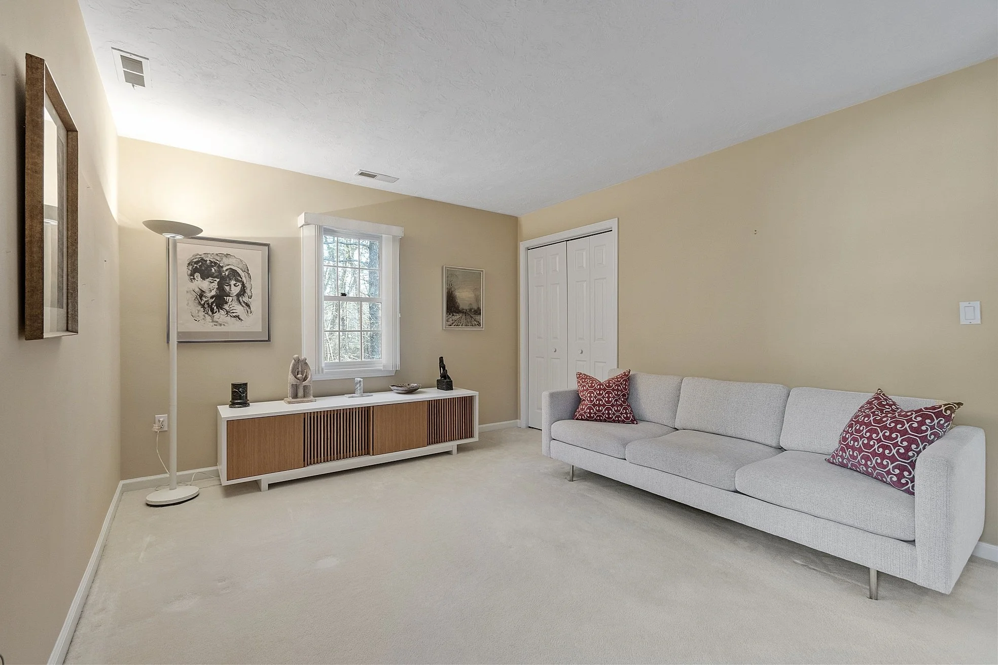 34 Pickman Drive Bedford Massachusetts Job 37584 0050 MLS.jpg