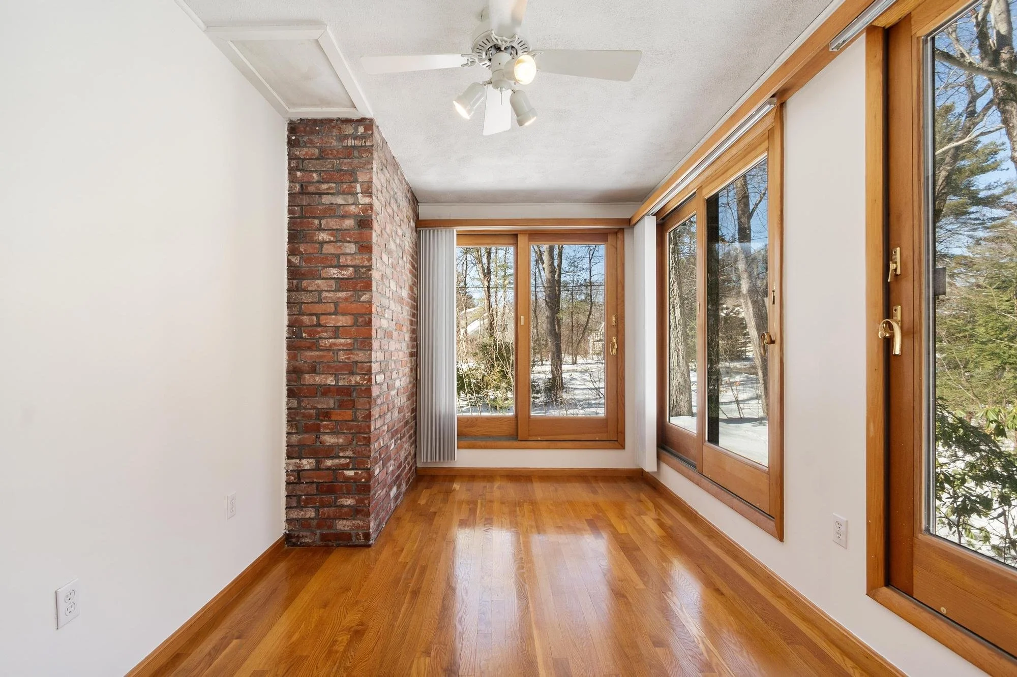 27 Fox Run Road Bedford Massachusetts Job 38046 0050.jpg