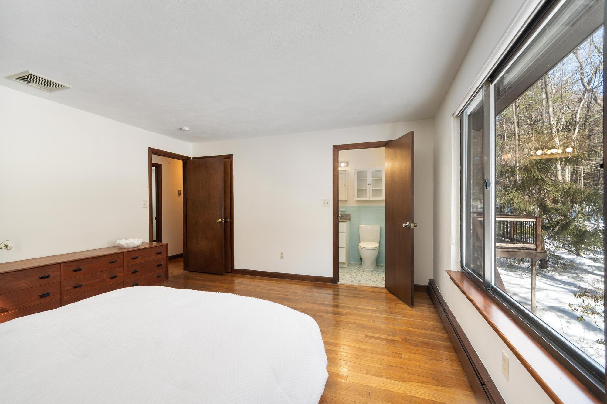 27 Fox Run Road Bedford Massachusetts Job 38046 0027.jpg