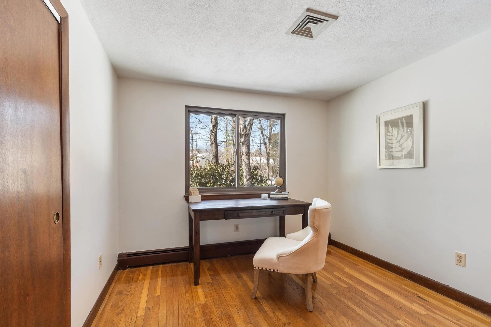 27 Fox Run Road Bedford Massachusetts Job 38046 0030.jpg