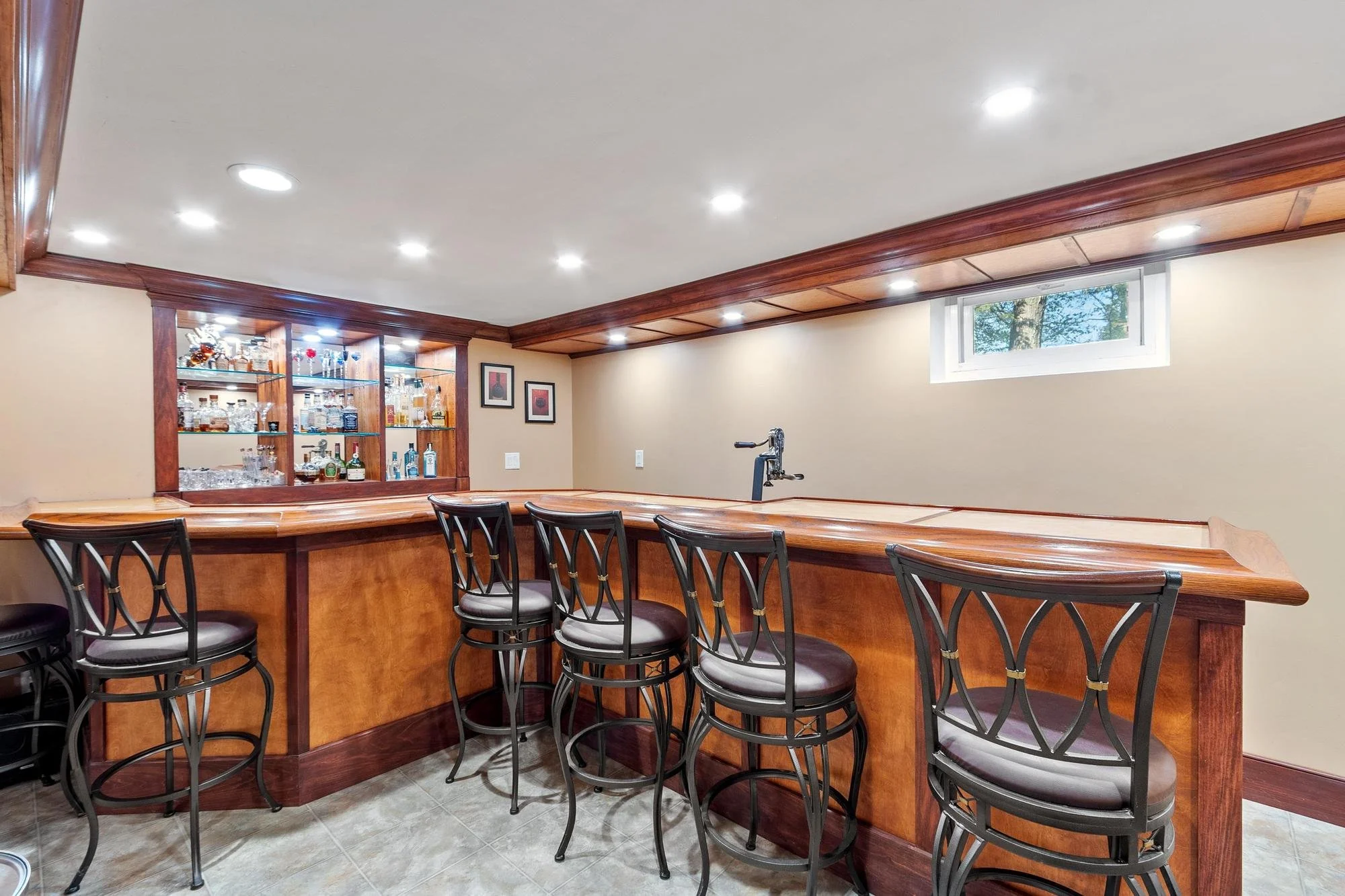 289 South Road Bedford Massachusetts Job 39113 0041.jpg