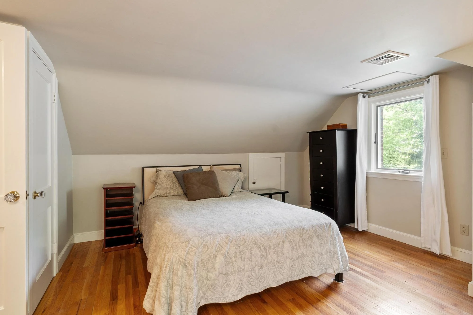 2 Doris Road Bedford Massachusetts Job 38837 0032.jpg