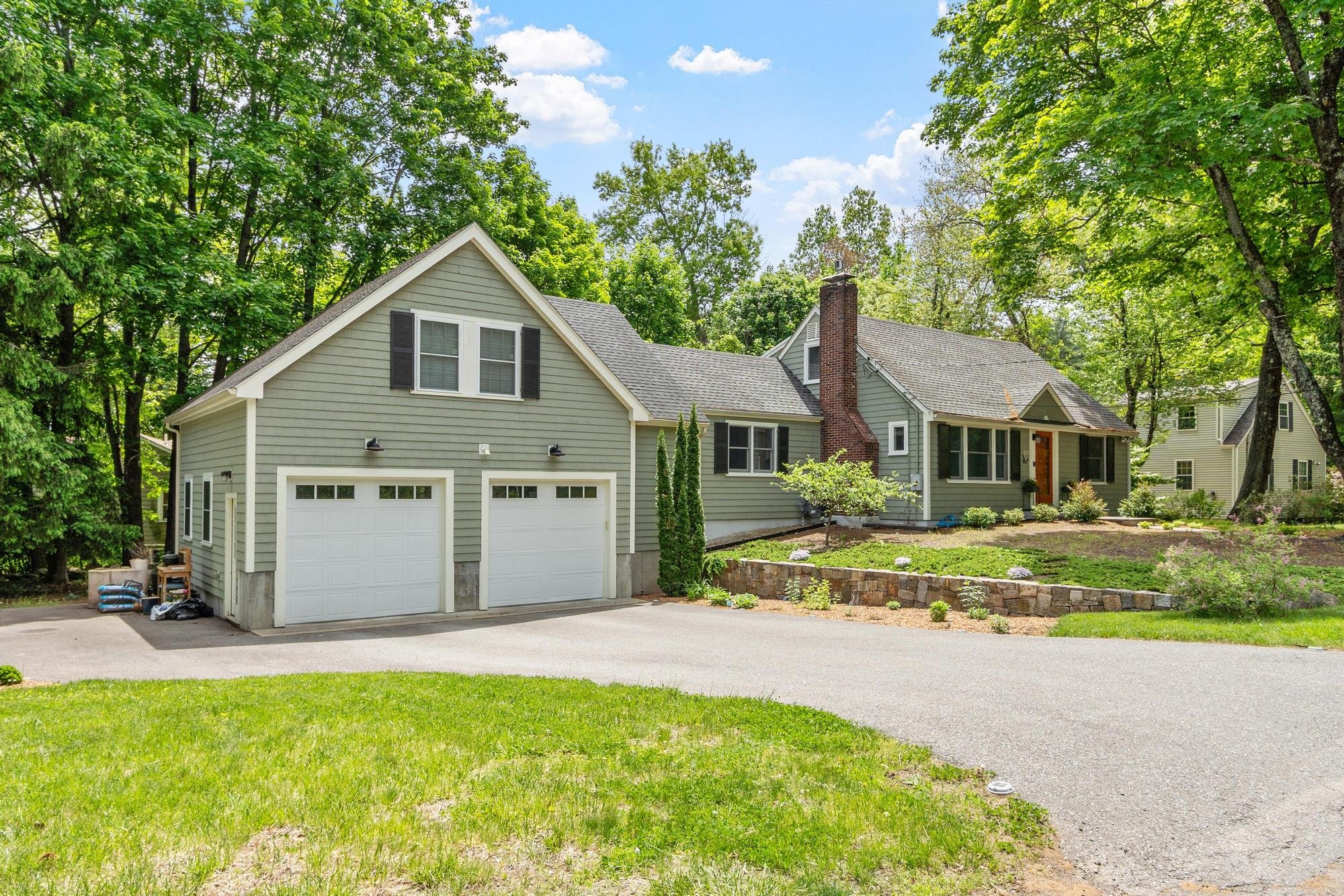2 Doris Road Bedford Massachusetts Job 38837 0003.jpg