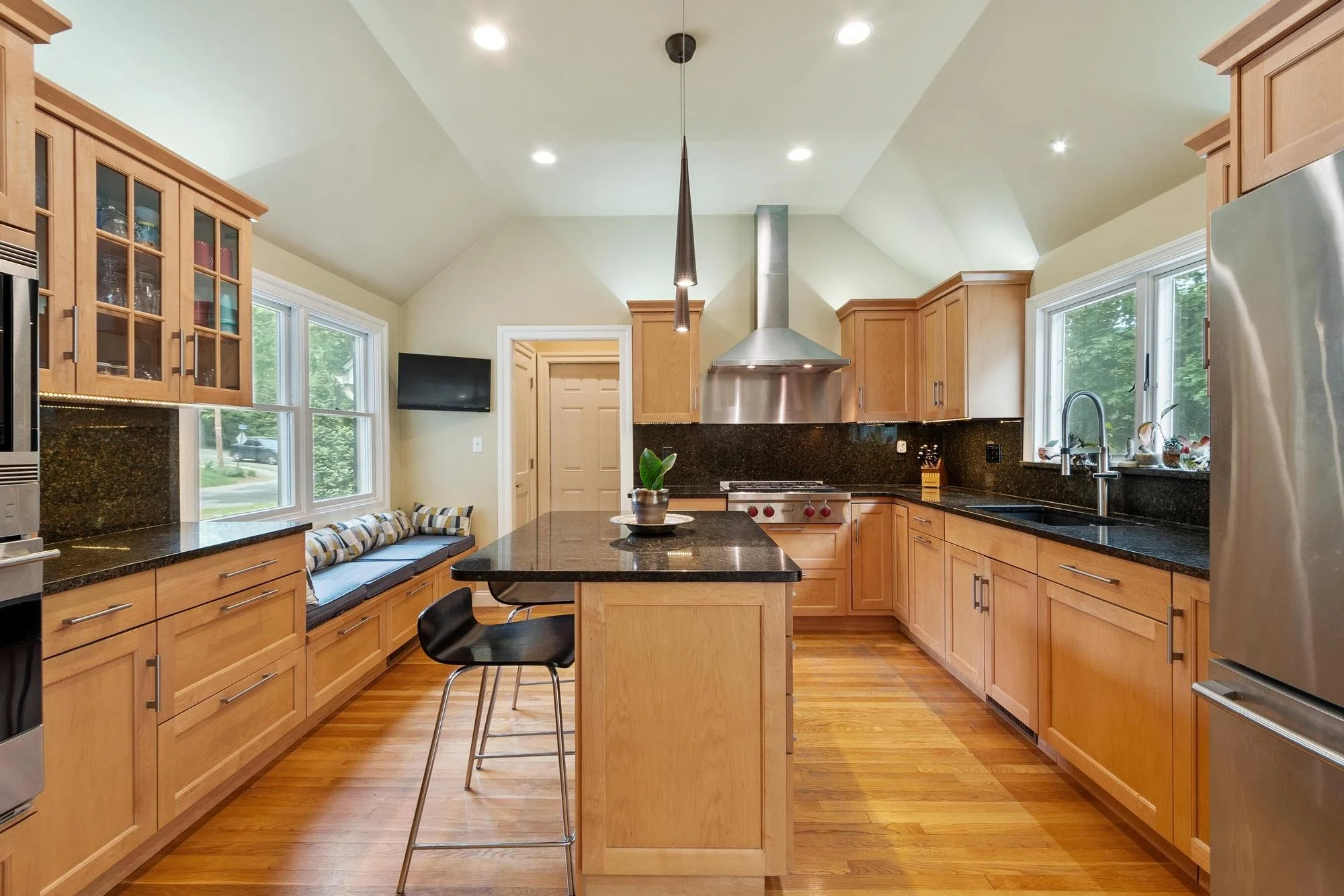 2 Doris Road Bedford Massachusetts Job 38837 0023.jpg