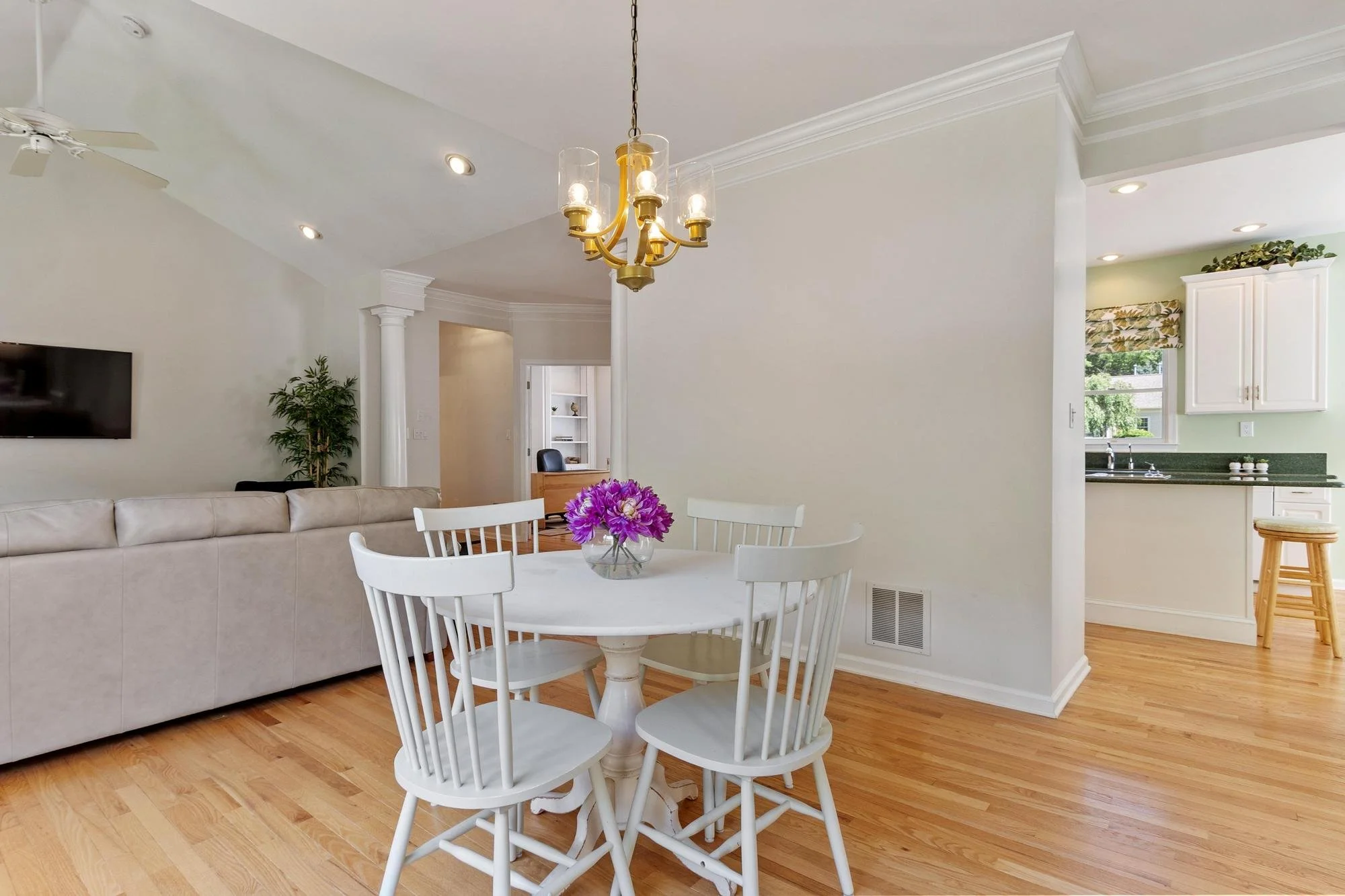 2 Nelson Circle Bedford Massachusetts Job 40018 0019.jpg