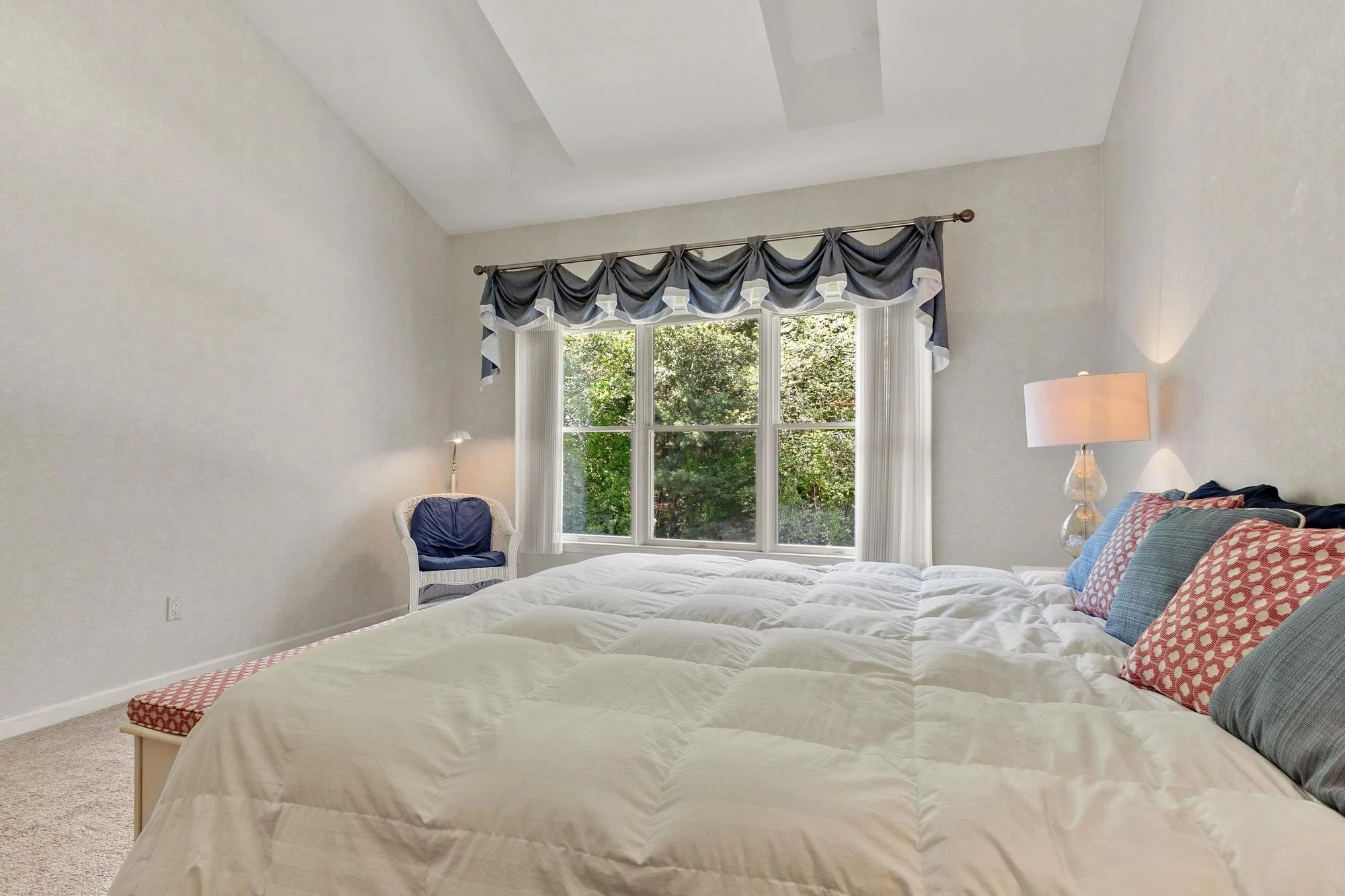 2 Nelson Circle Bedford Massachusetts Job 40018 0030.jpg