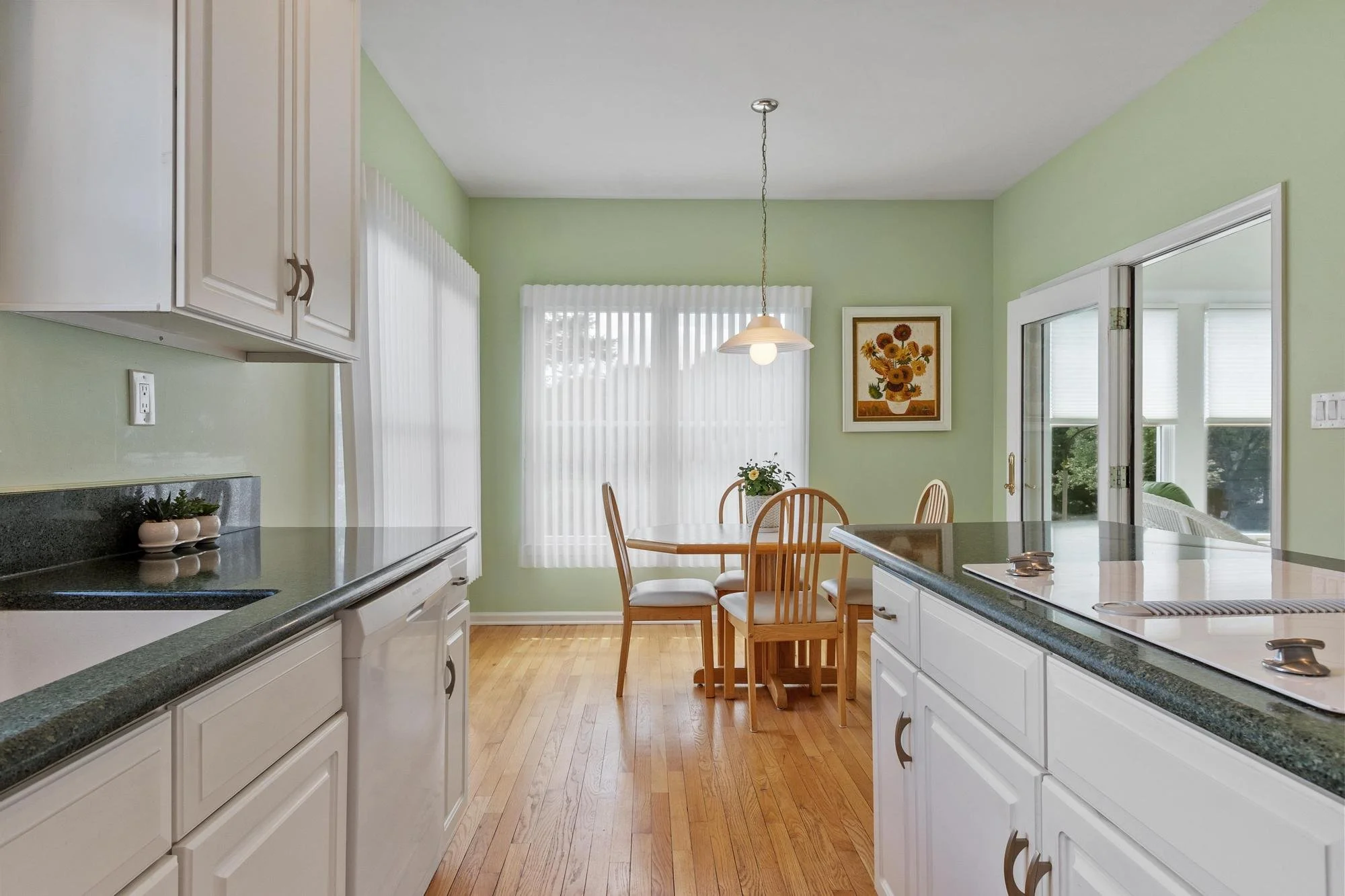 2 Nelson Circle Bedford Massachusetts Job 40018 0012.jpg