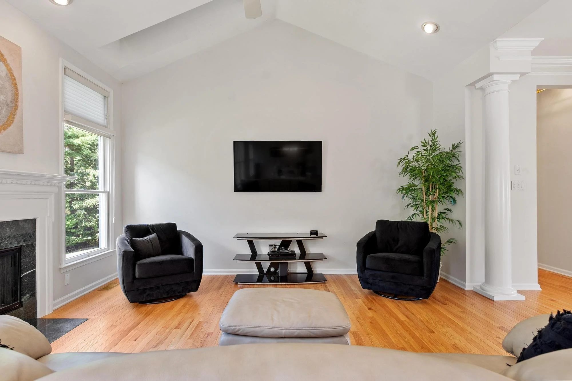 2 Nelson Circle Bedford Massachusetts Job 40018 0017.jpg