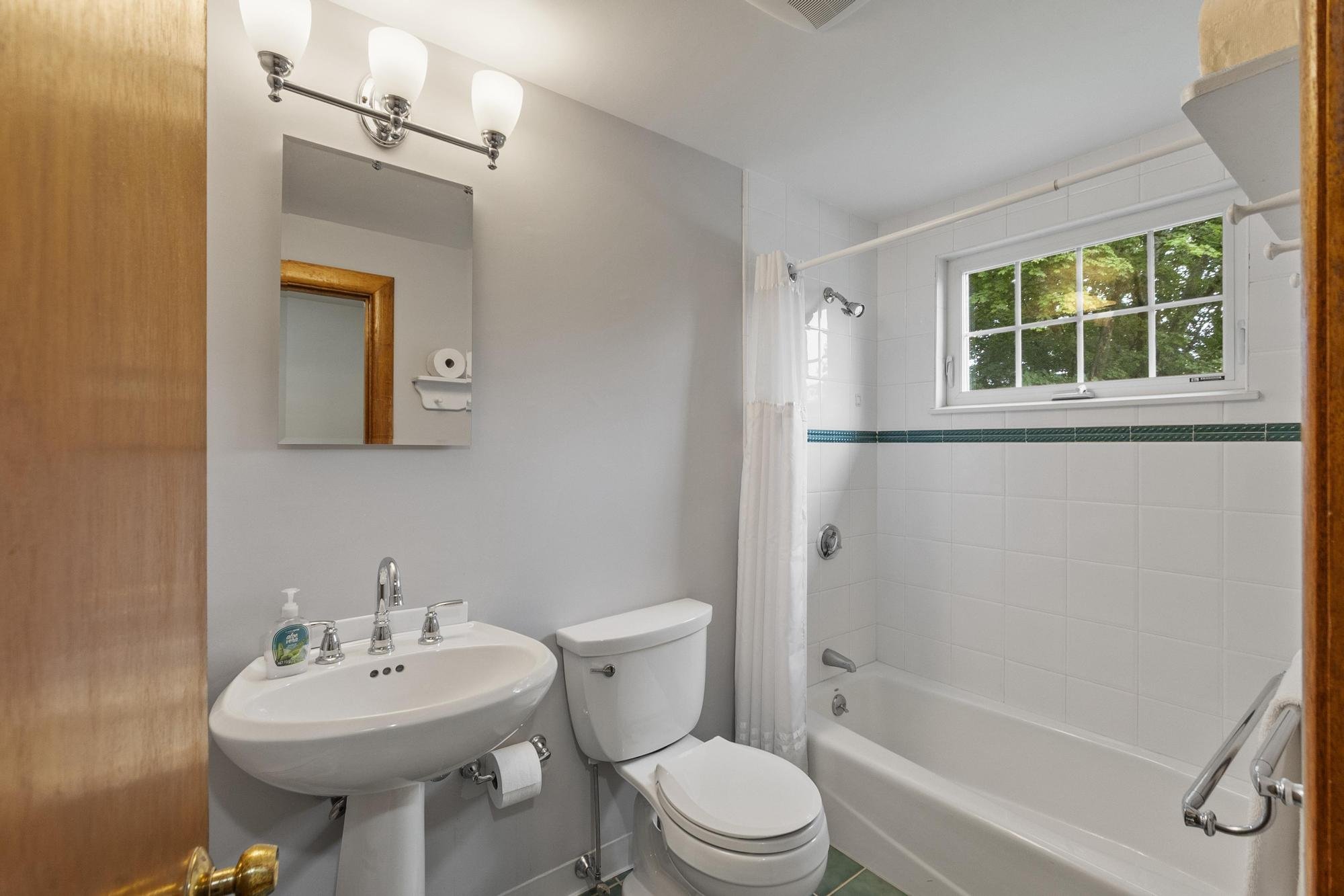 23 Hathaway Road Lexington Massachusetts Job 40201 0049.jpg