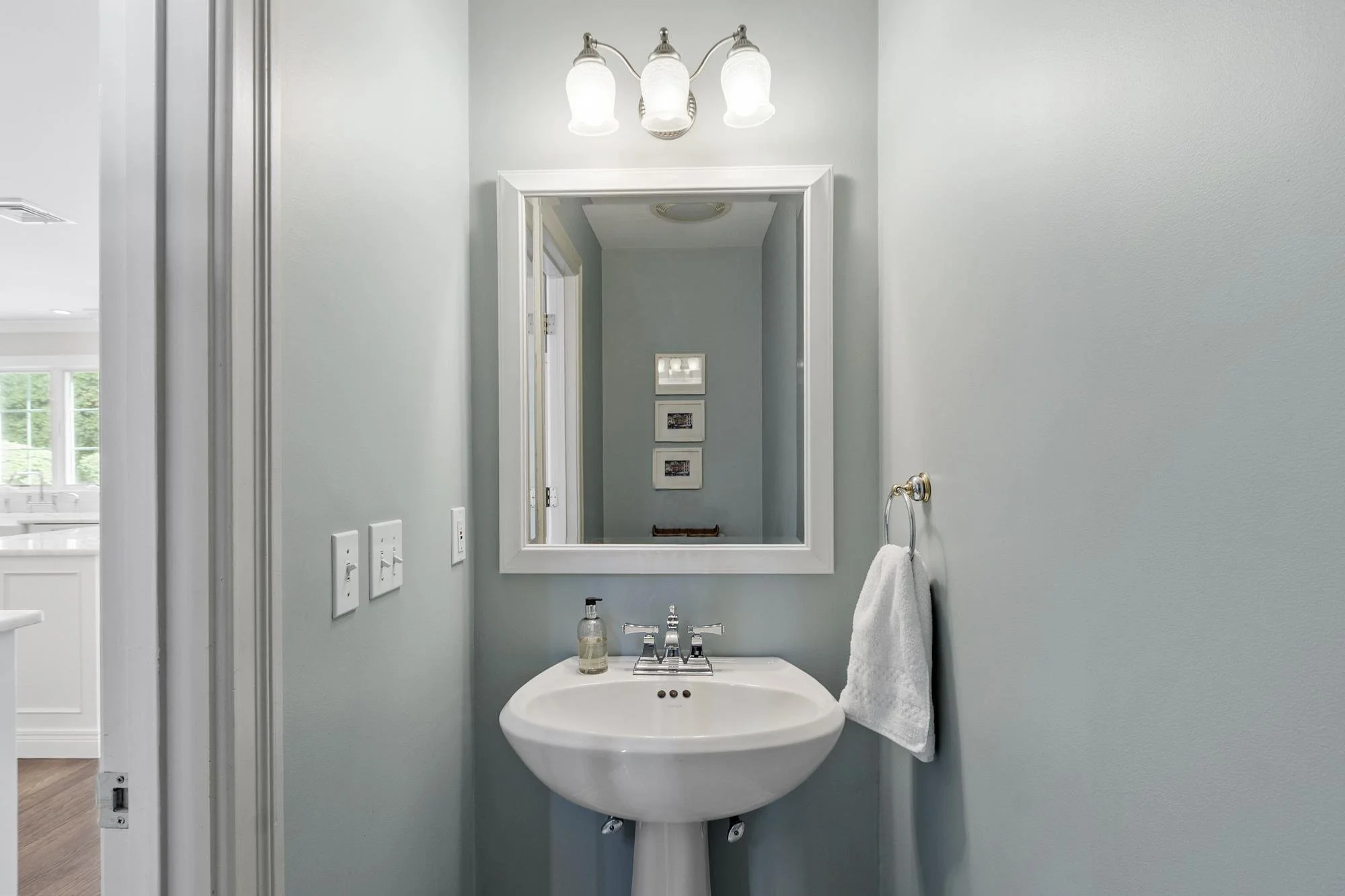 7 Sweeney Ridge Road Bedford Massachusetts Job 40765 0042.jpg