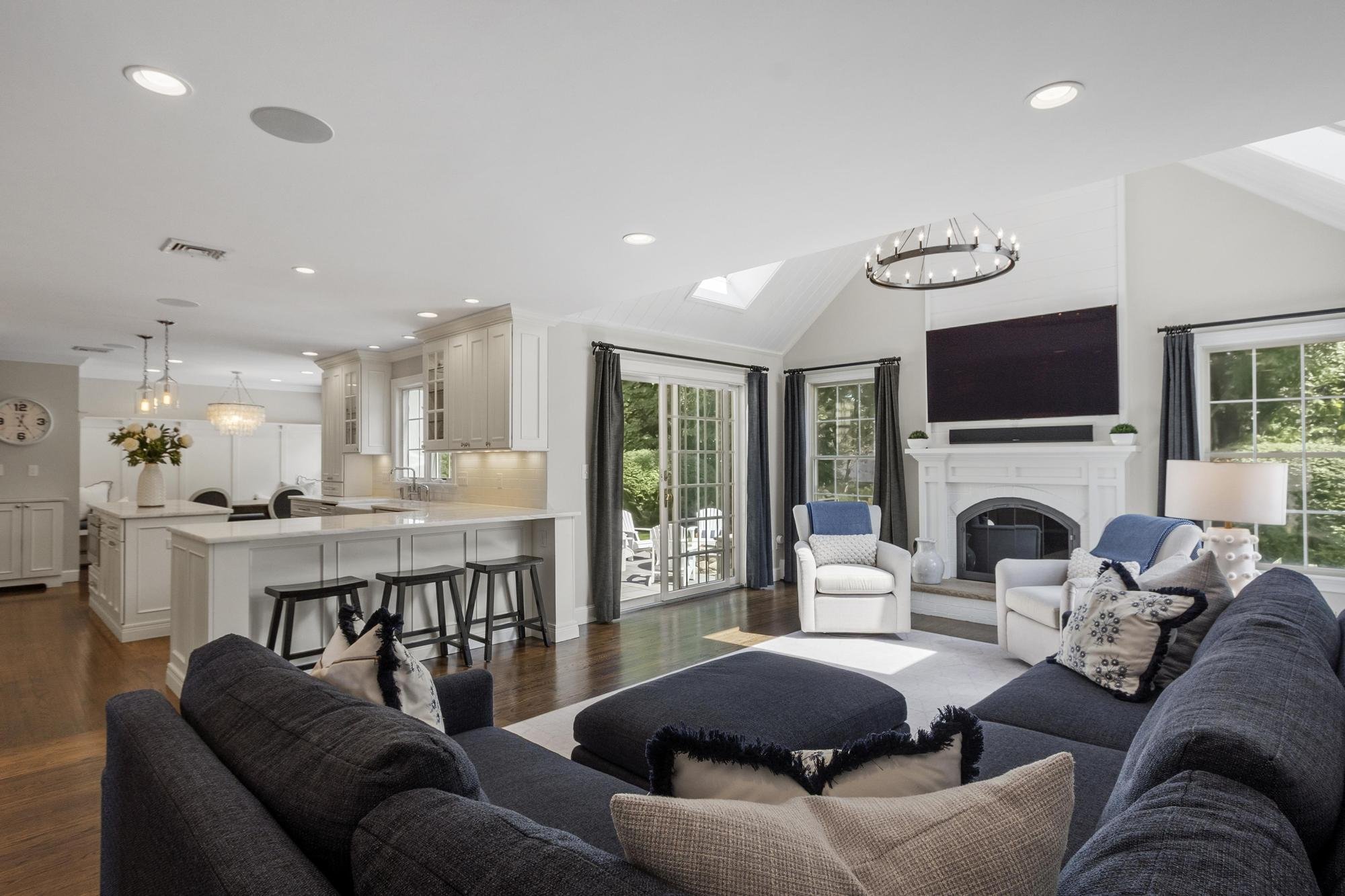 7 Sweeney Ridge Road Bedford Massachusetts Job 40765 0039.jpg