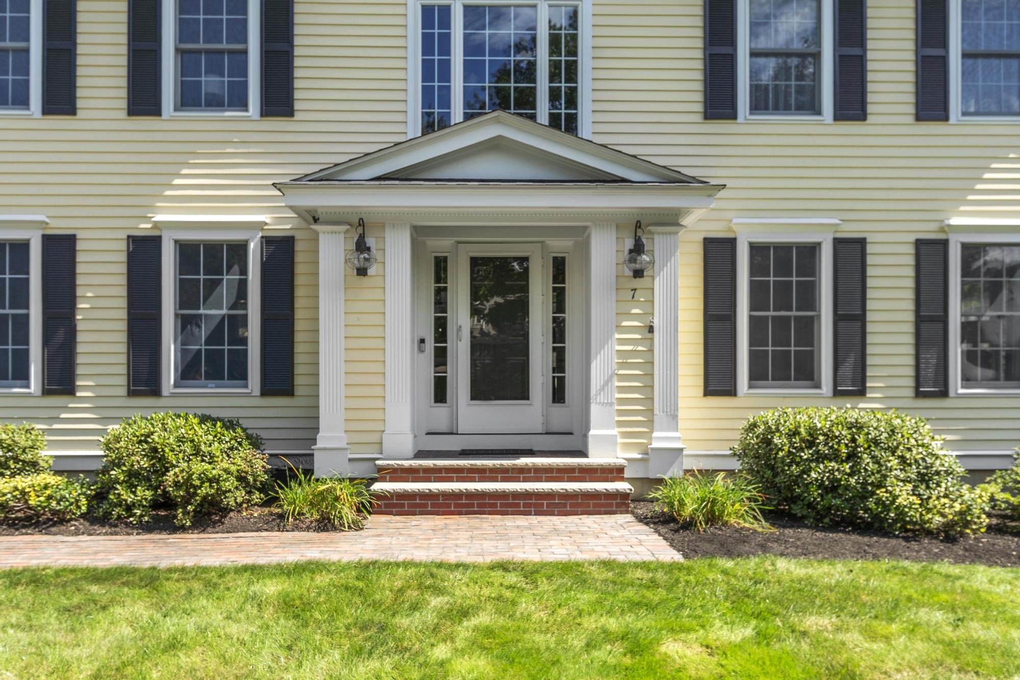 7 Sweeney Ridge Road Bedford Massachusetts Job 40765 0010.jpg