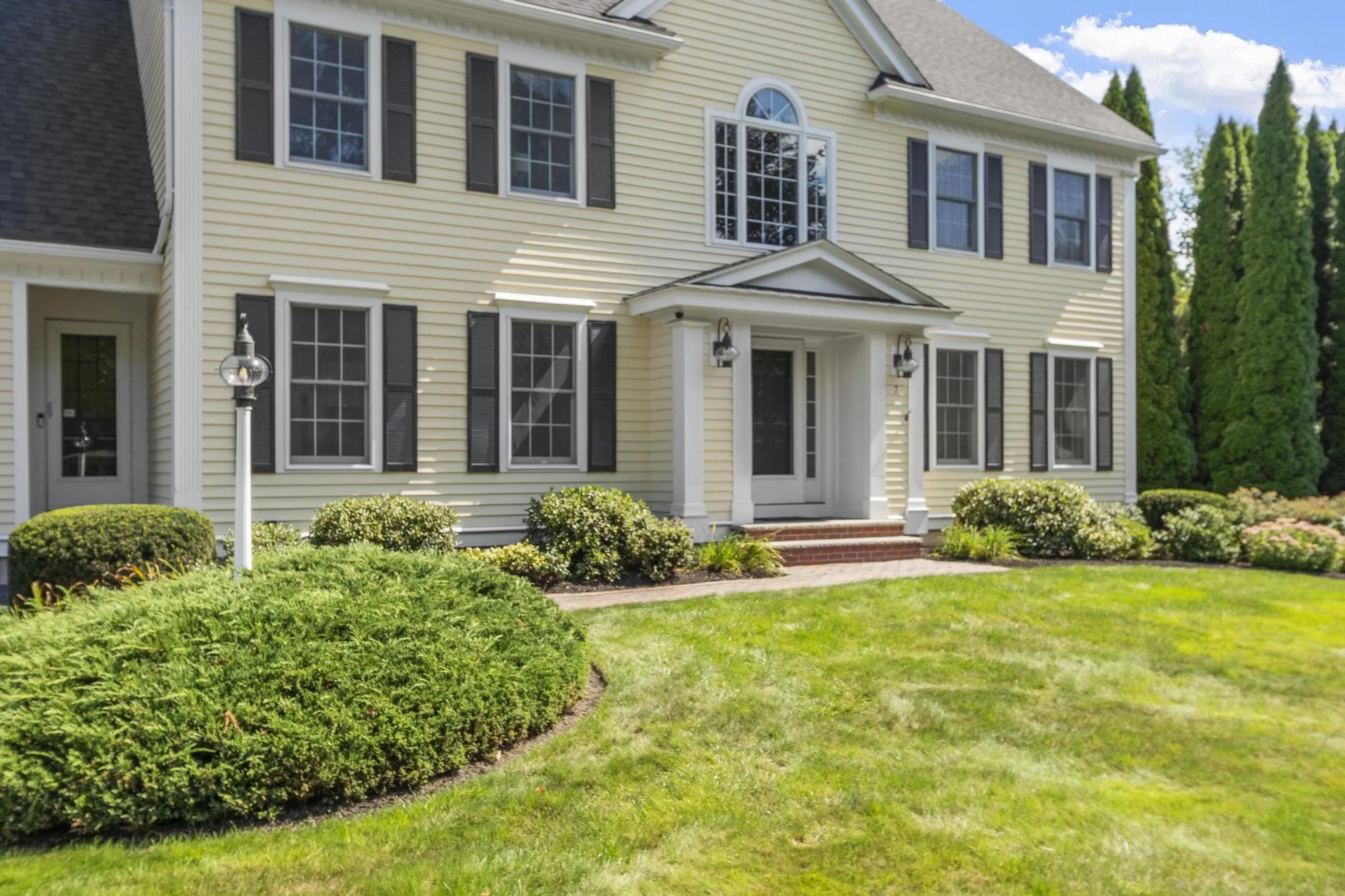 7 Sweeney Ridge Road Bedford Massachusetts Job 40765 0012.jpg