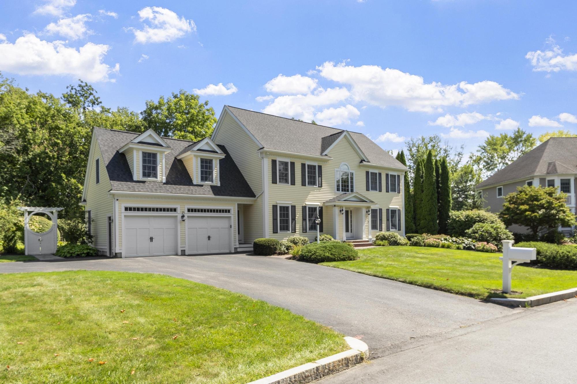 7 Sweeney Ridge Road Bedford Massachusetts Job 40765 0015.jpg