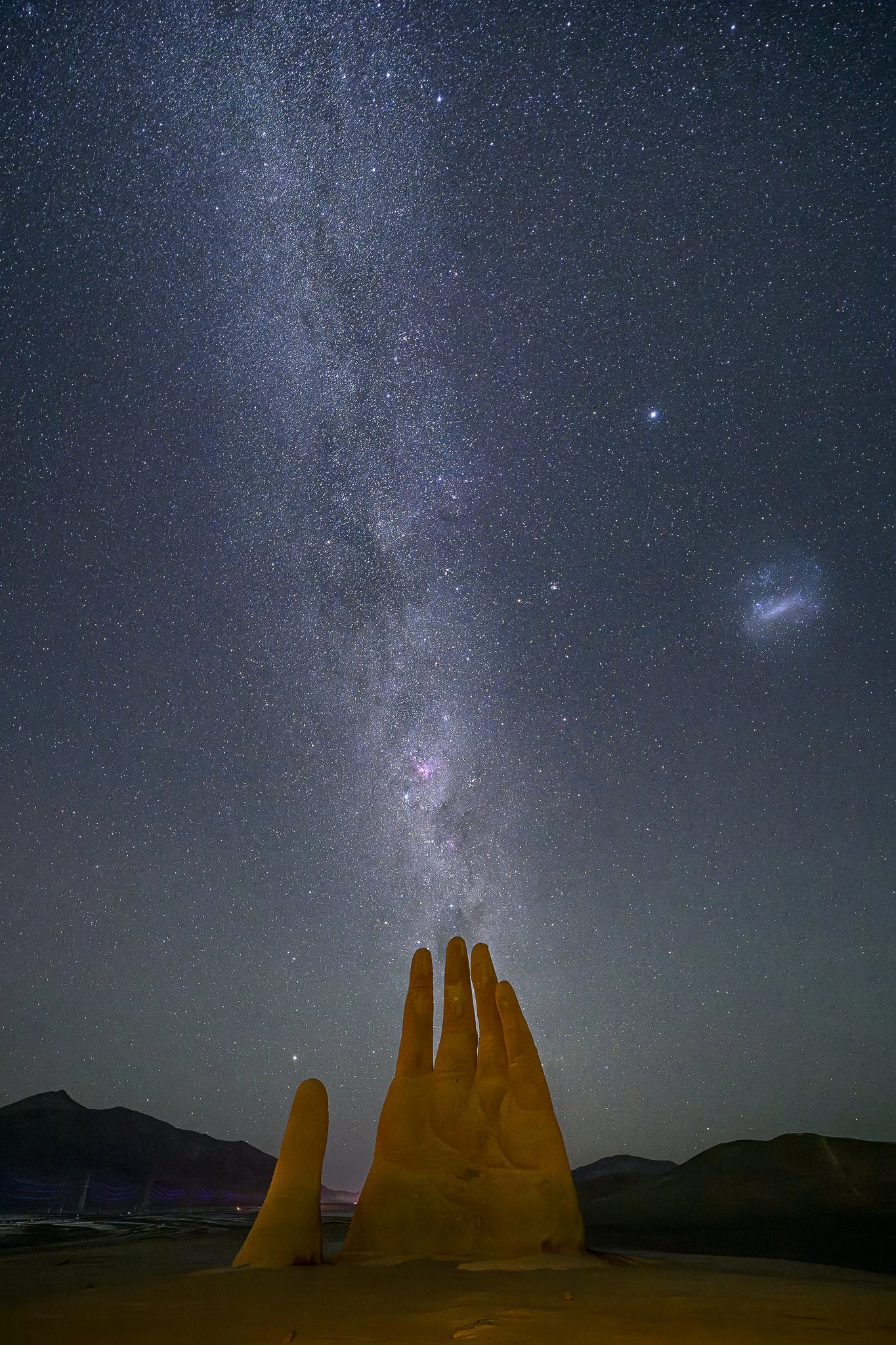 Nicola Williamson - Hand of the Desert.jpg