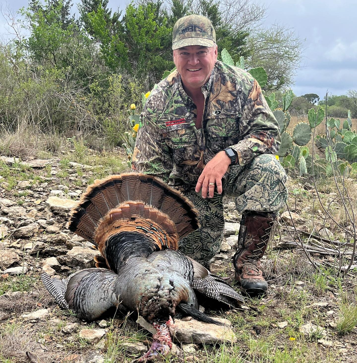 Another successful Turkey hunt in the books for a few familiar faces! Congrats to these guys as we chased Turkeys though the mud and wet days ! 

Guide - Jeff Copeland, Houston Erskine, Riley Taylor, Ethan Cook, Kellem Bolton, Jeremy Anderson

If you