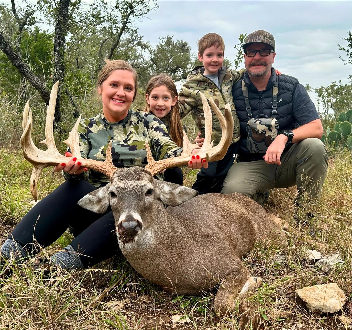 We hope everyone had a happy Thanksgiving! We know the Hays family certainly did! Congrats to Holly on her first animal, with a nice Black Hawaiian Ram, Megan on her dream drop-tine buck scoring 196&rdquo;, and Sam on world class Addax bull! Thank y&