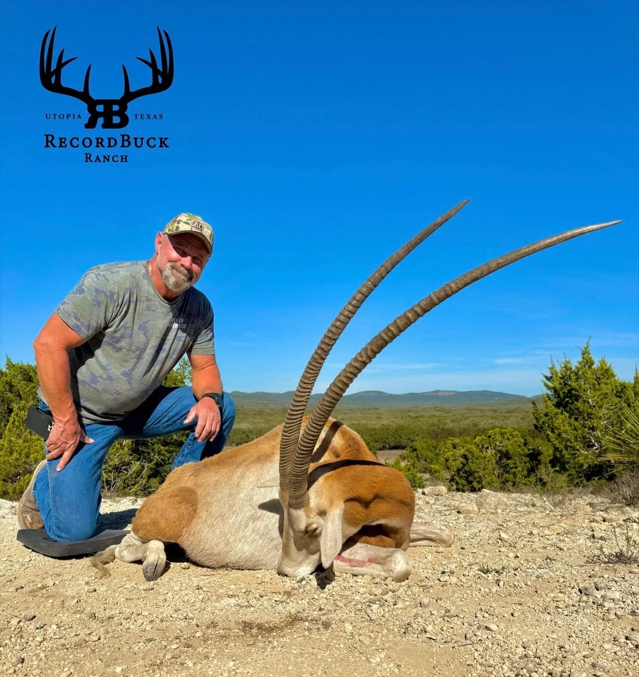 Big Scimitar Oryx hits the ground for Mr. Dave! These incredible animals always make for a fun and challenging hunt. Congratulations on a great trophy!

Guide: Ryan King

Want to experience a hunt like this? Contact us today and let&rsquo;s start pla