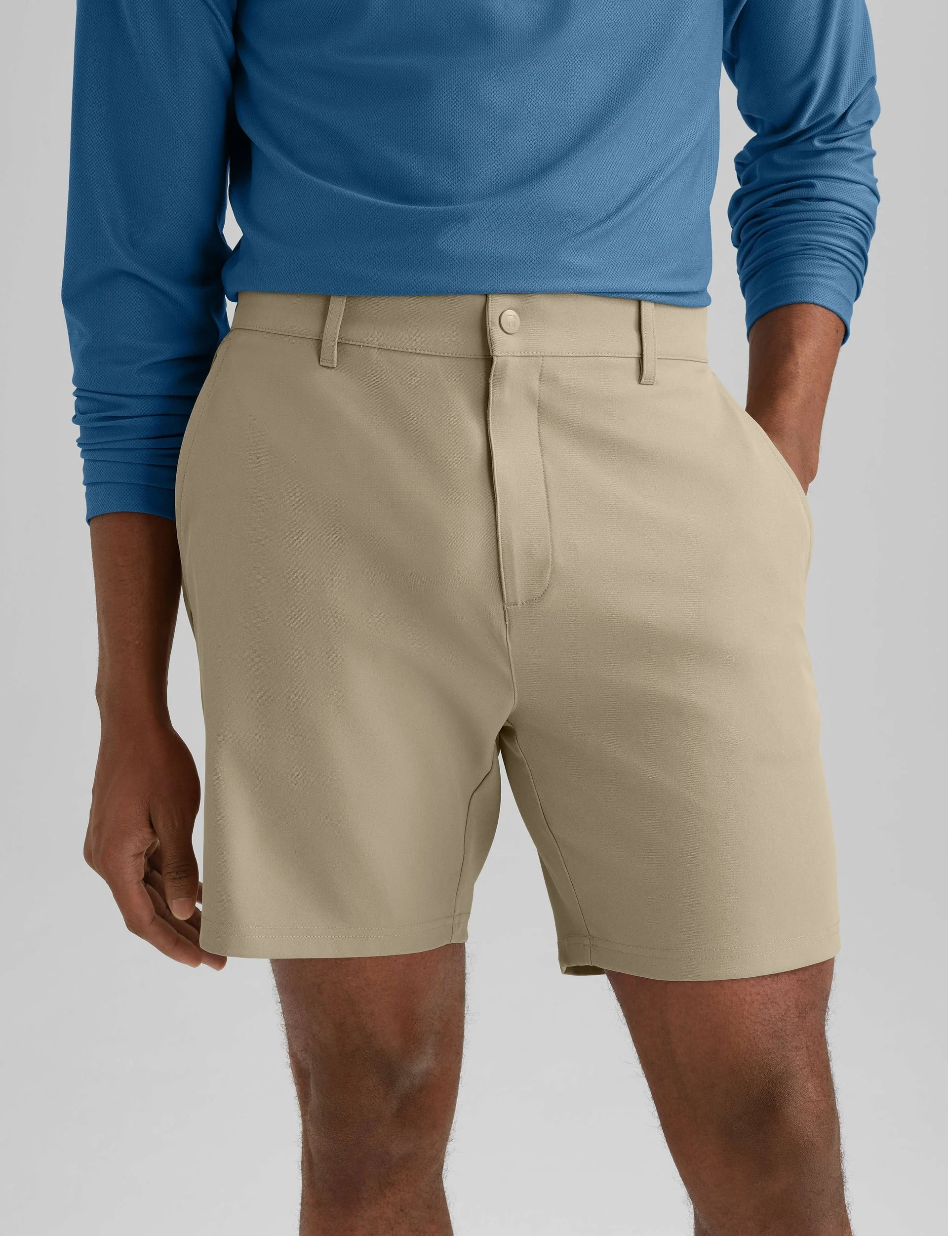1004702_250325_Ecomm_Front_M_A_CMTR_SHORT_5.21.26.jpg