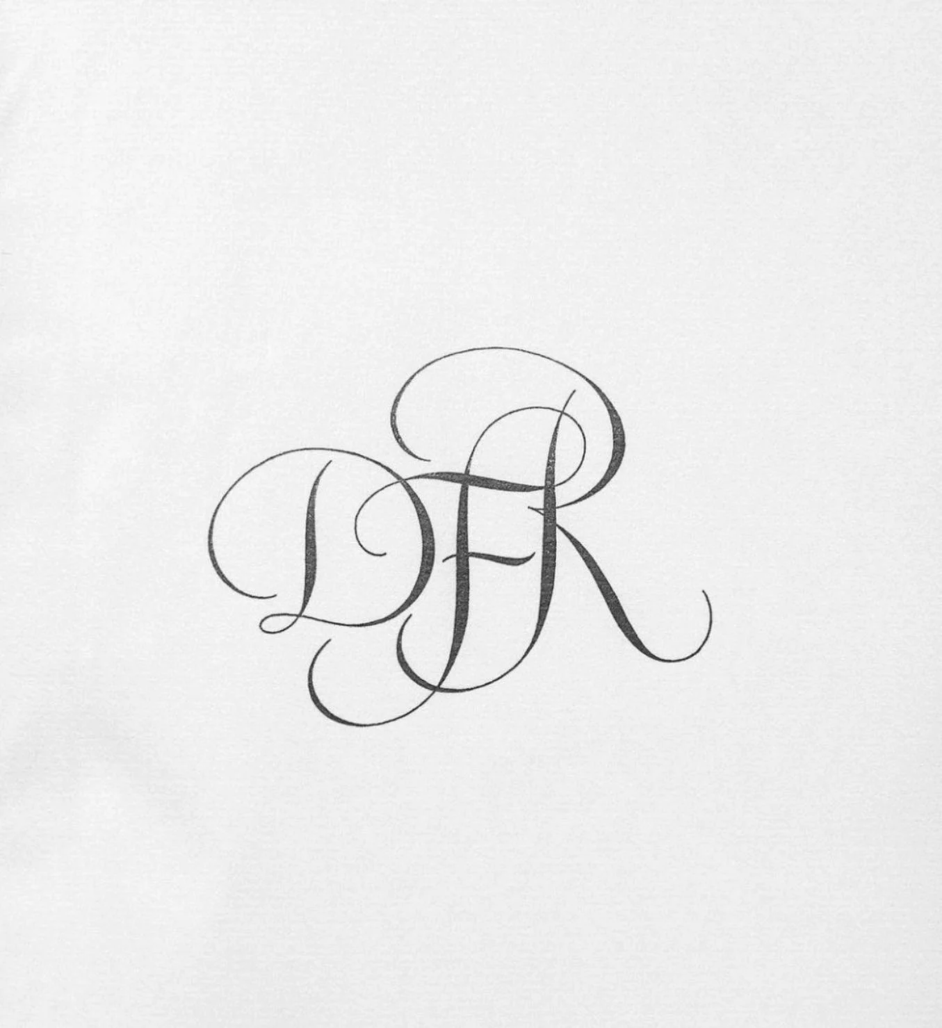 Inspiration for a new project✨I&rsquo;m not sure who did this, it&rsquo;s been saved on my Pinterest for years but reminds me of my friend @if_so_inklined beautiful handy work. ✍🏼