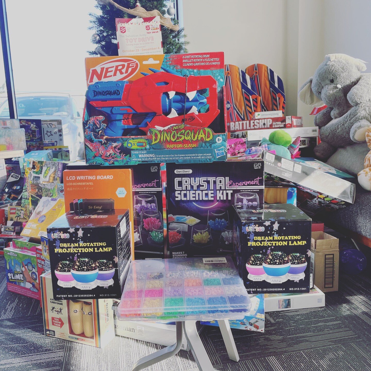🌟✨ A Beacon of Light in Halifax! 💡🎁 We are thrilled to share some heartwarming news - @creelightingofficial and @tremblaycharlesantoine has joined hands with us to illuminate the lives of dozen families in Halifax through our Toy Drive! 🚚🧸🎄

Th