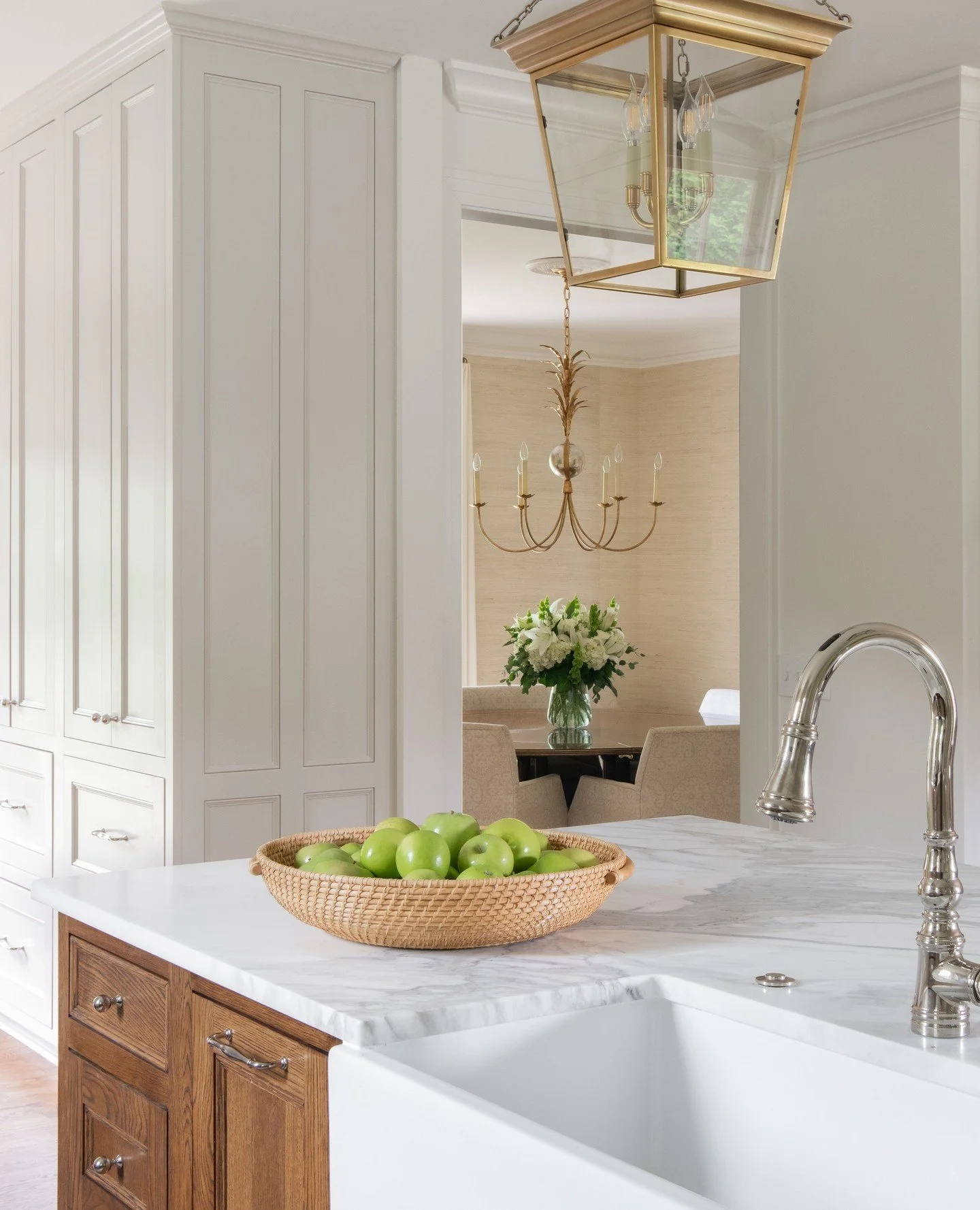 Design is in the details ✨️
#GarrowInteriors #InteriorDesign #HomeInspo #LuxuryInteriors #DesignDetails #HomeDecor #NashvilleInteriors #HouseGoals