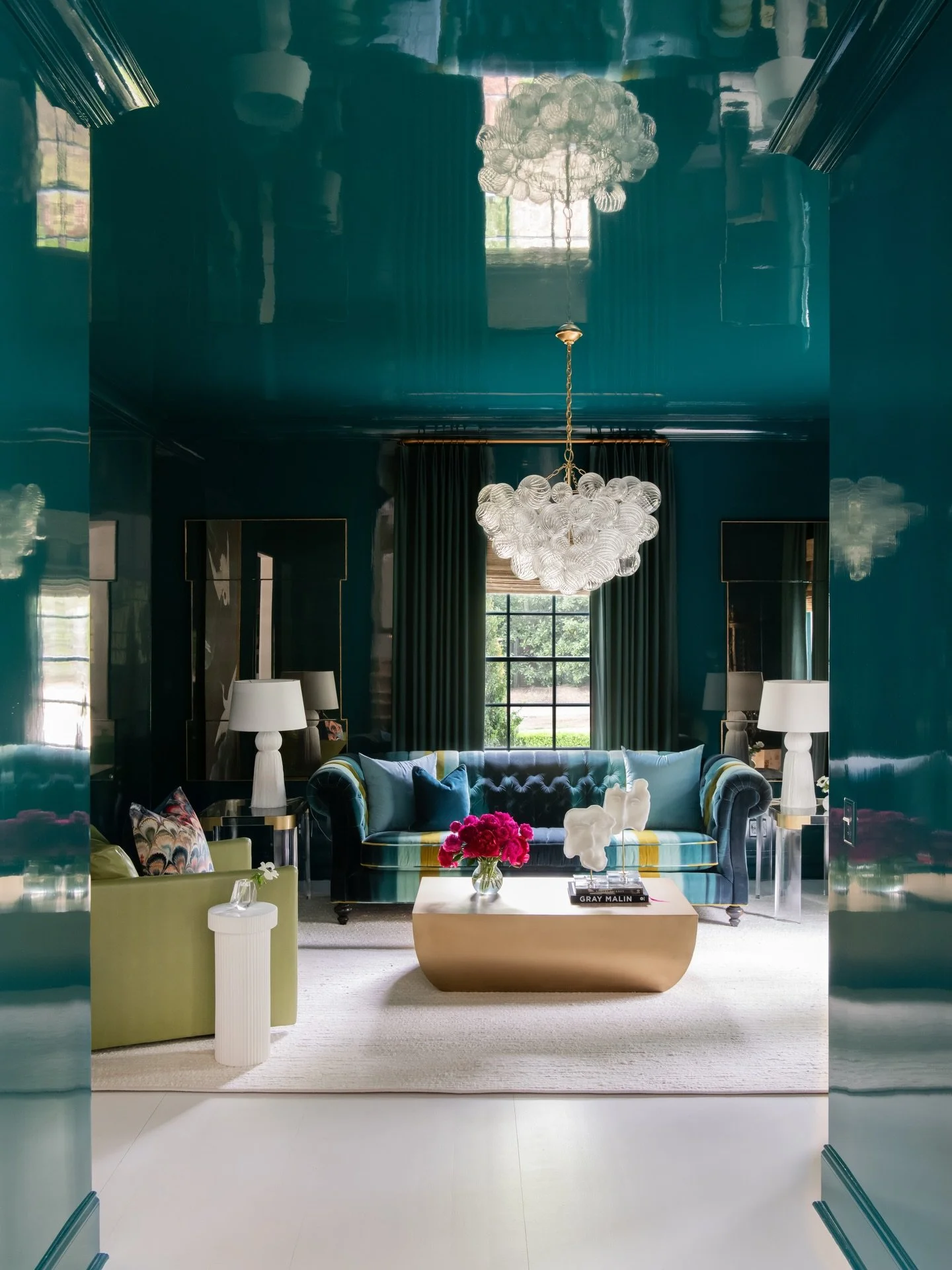 Tell me you love lacquer without telling me. Here&rsquo;s a closer look at the Lacquer Room ✨

#garrowinteriors #lacquer #dreamhome #nashvilletninteriordesigner