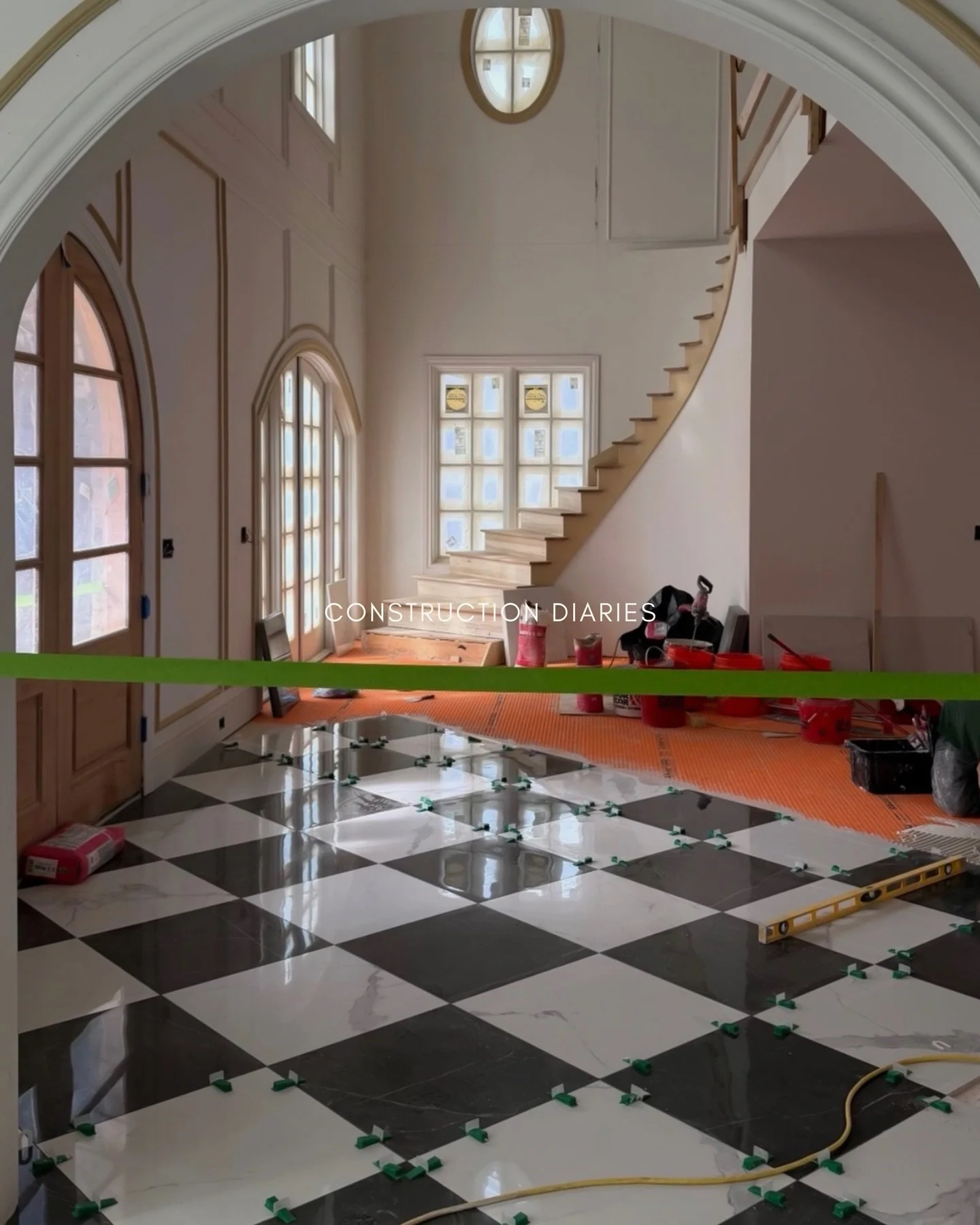 Trust the process 🔨 A Friday look at a project that we love seeing come together!

#garrowdesigns #houseconstruction #nashvillehomerenovation #interiordesign #nashvilletn