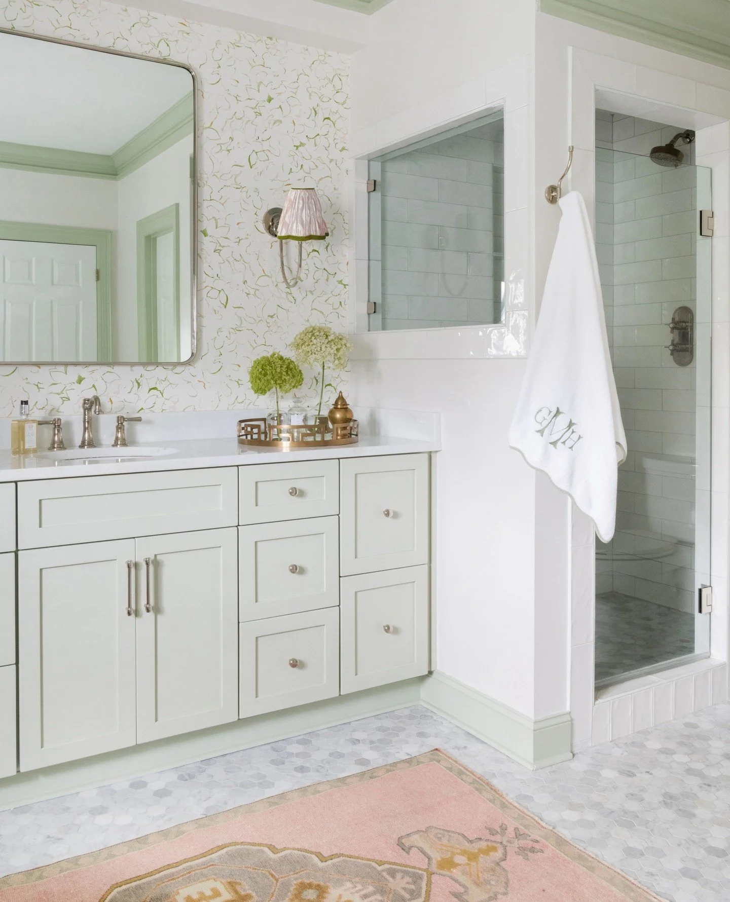 A bathroom that feels like a deep exhale 🤍⁠
⁠
Light, airy, and layered with the kind of warmth that makes it feel instantly inviting, this space proves that beautiful design can still feel completely lived in.⁠
⁠
We love a room that feels fresh and 