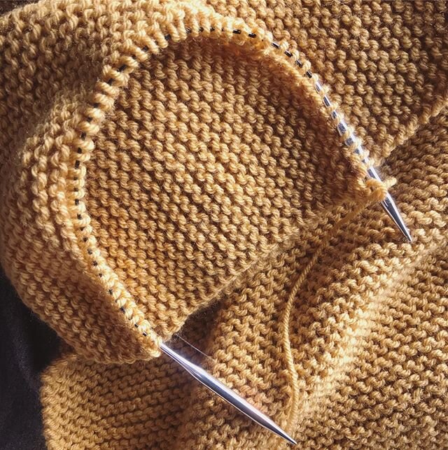 Just keep knitting....just keep knitting....projects that take more than a day aren&rsquo;t usually something I gravitate to. The reality is that I don&rsquo;t have time to knit like I used to so even quick projects before Covid are taking me much lo