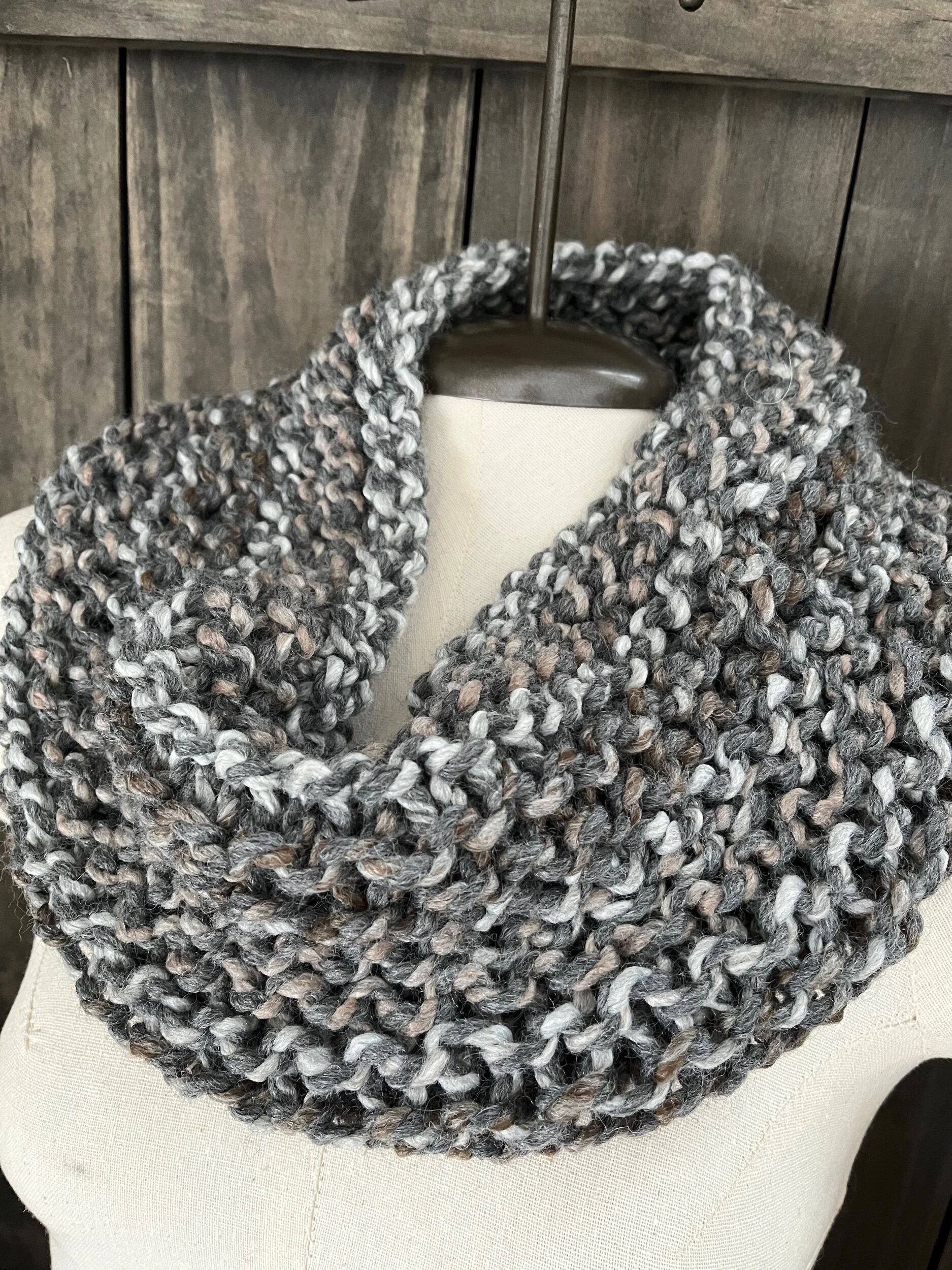 AFB076A6-30CB-4DA9-91FB-06489D57163E