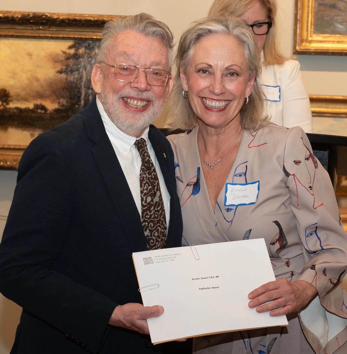 What an honor to be presented the PanPastel Award by Jimmy Wright PSA-MP, HFH at the &lsquo;23 PSA Banquet in Manhattan last week. 

Thanks to the Jurors of Selection Richard McKinley PSA-MP, HFH; Sandra Burshell PSA-MP; Susan M. Story PSA-MP and to 