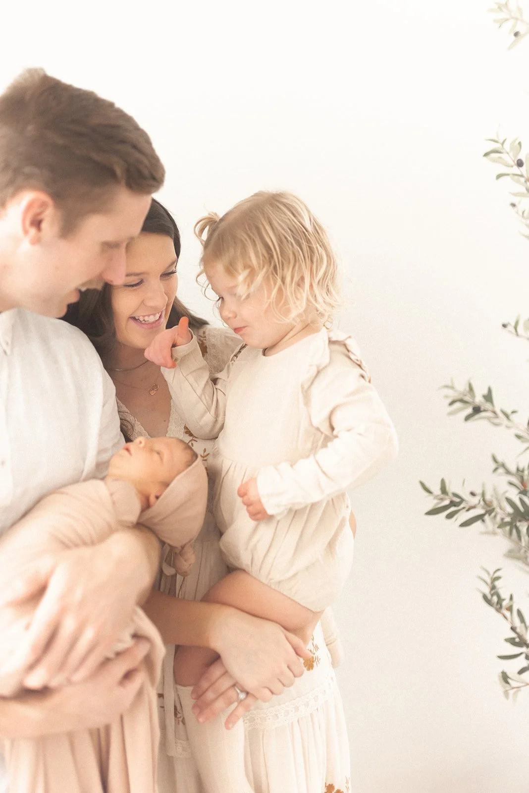 Newborn photoshoot; corona, CA; natural light studio; Maddison Weeks-0832_websize.jpg