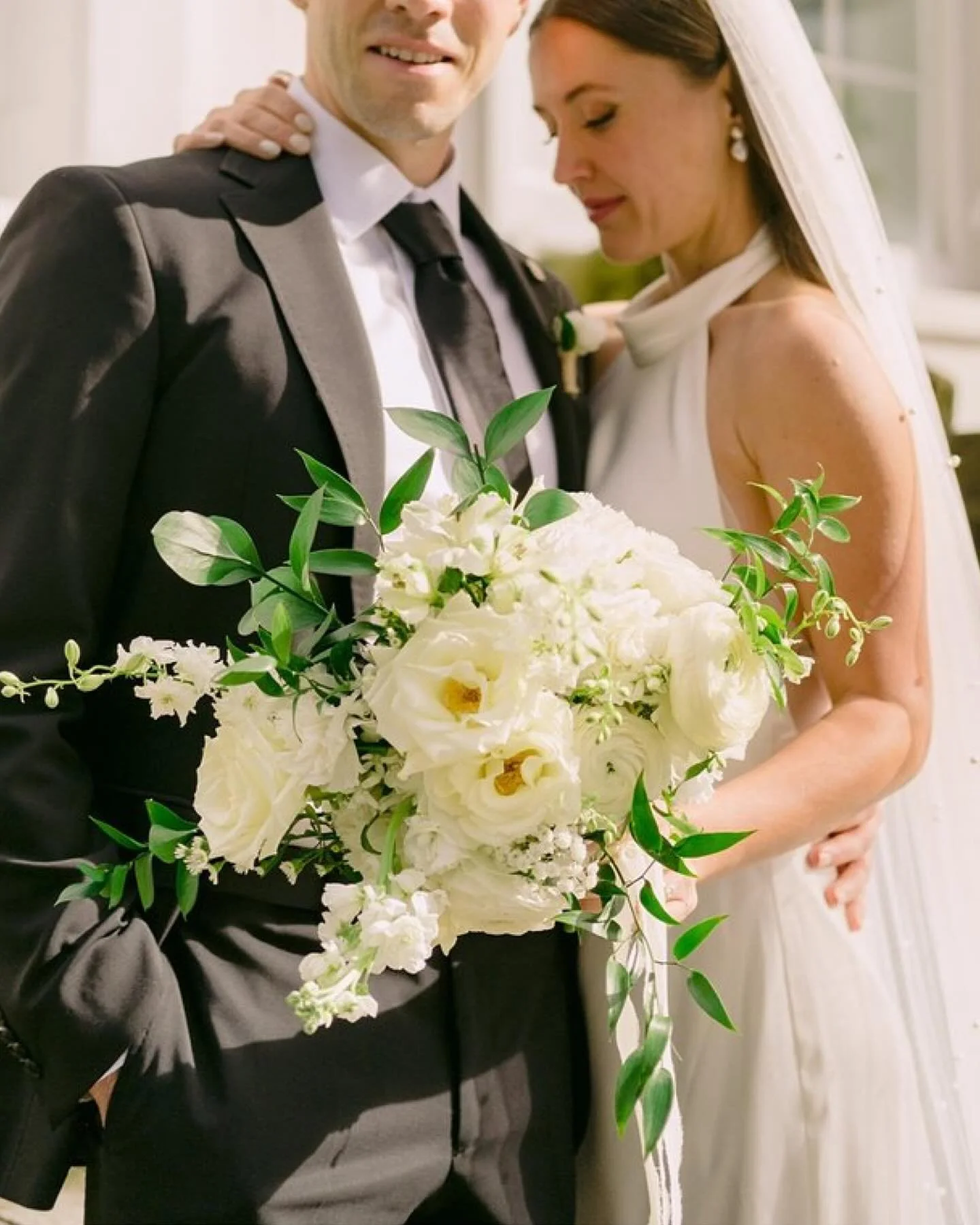 Julia and Finn&rsquo;s intimate wedding at the Clermont State Historic Estate tucked away in the Hudson Valley, now up on the blog ❤️ link in bio ⬏

✨

Keywords: new york wedding photographer, catskills mountains wedding, hudson valley intimate weddi
