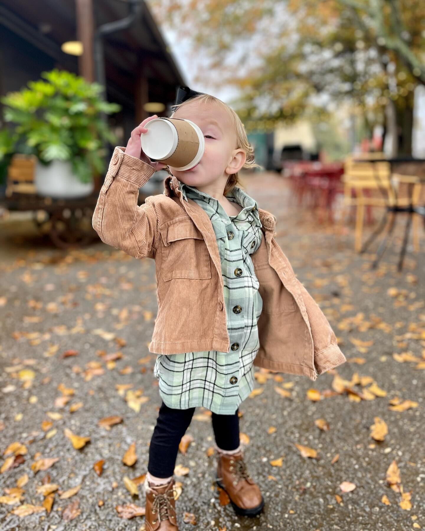 Happy Thanksgiving Eve! Stop by and get fueled up to run all those holiday errands. 

#southerngirlcoffecompany #southerngirlcoffeekids #alleycoffeeshop