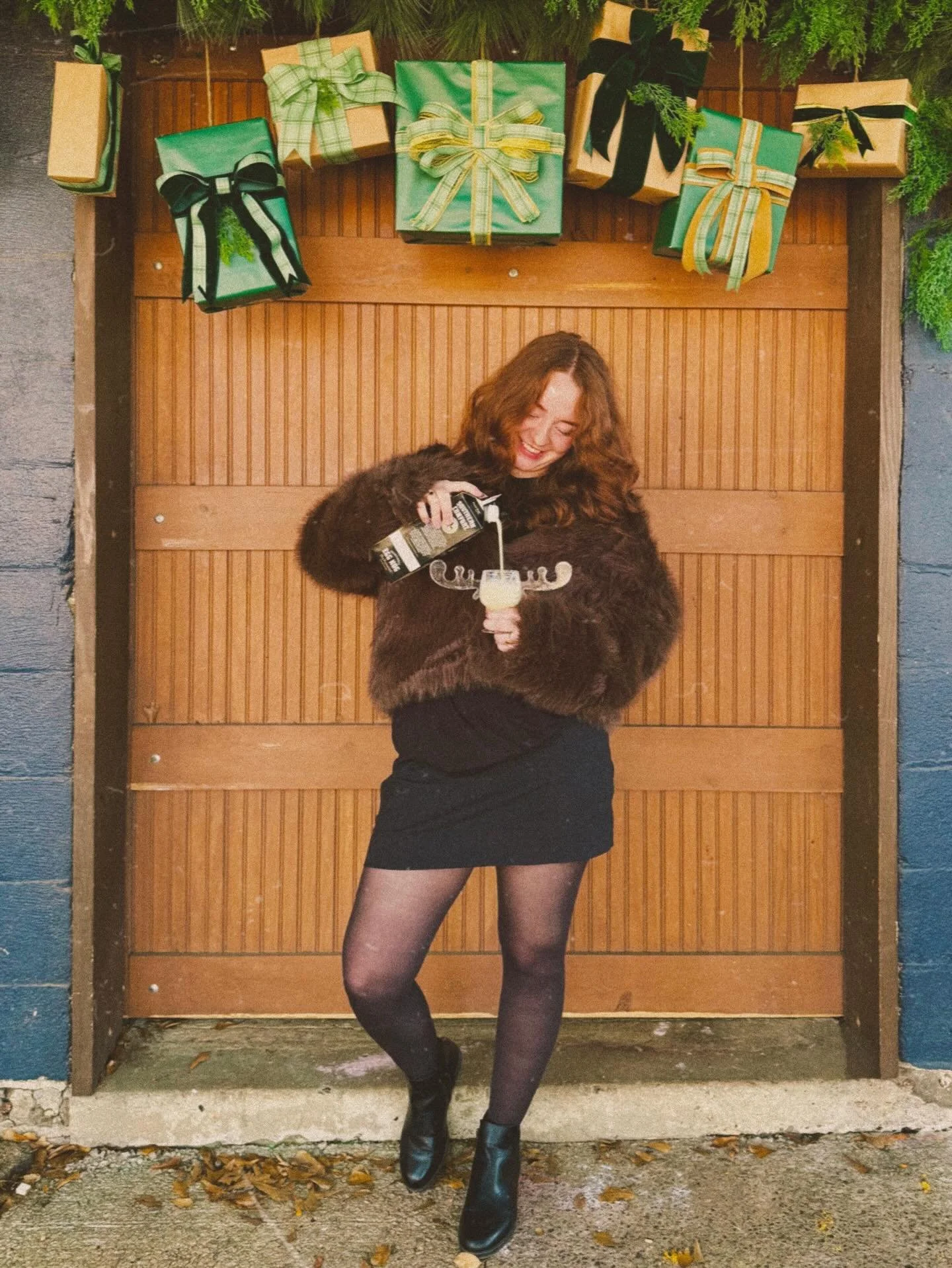 The Cousin Ginger Latte: a little sweet, a little spicy, and absolutely ready for the family Christmas party.
House-made gingerbread + eggnog&hellip; because why should Cousin Eddie have all the fun? 😂🎄

#southerngirlcoffeecompany #alleycoffeeshop 