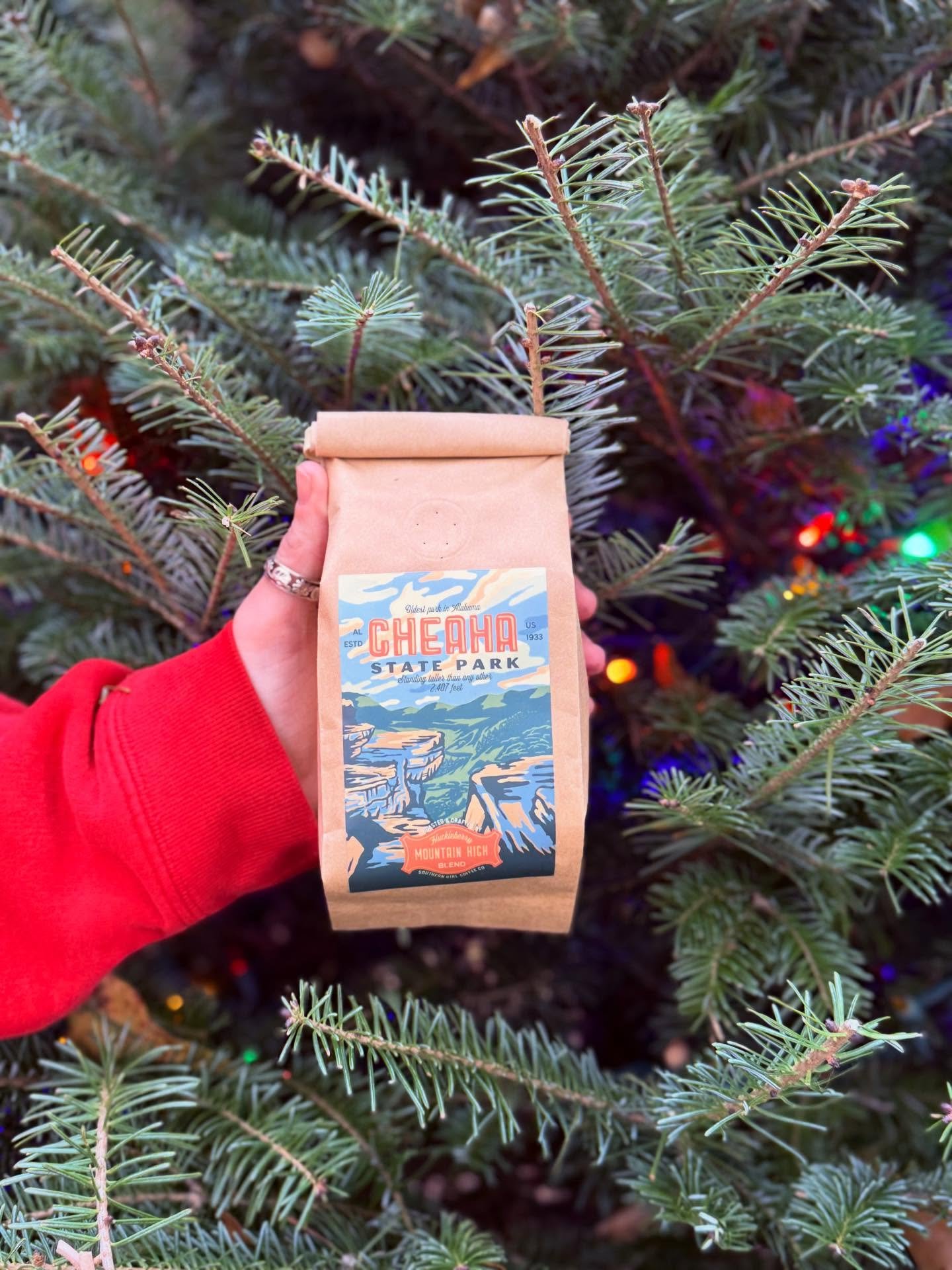 THREE DAYS TILL CHRISTMAS 🎄 

Need stocking stuffer ideas? We&rsquo;ve got you covered! 

6oz bags - under $10
Coffee Mugs - $15 (plus 25% off)
Bella Ornament - $10
Hats - $30 (plus 25% off)