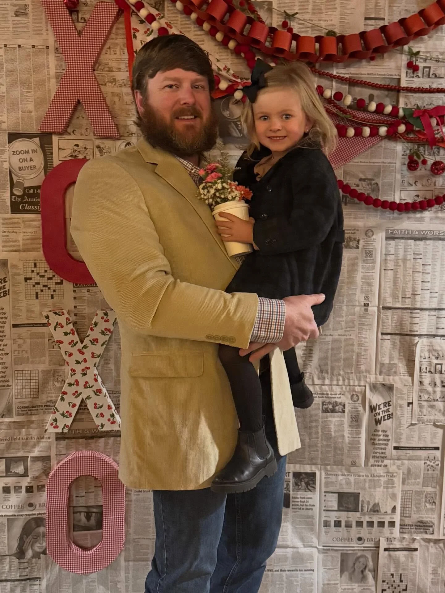 ❤️❤️Daddy-Daughter Date in the Alley ❤️❤️

Cozy igloos, warm drinks, board games, and memories that matter.

We loved seeing so many dads and daughters slowing down to enjoy time together. Thanks for letting us be part of your night!