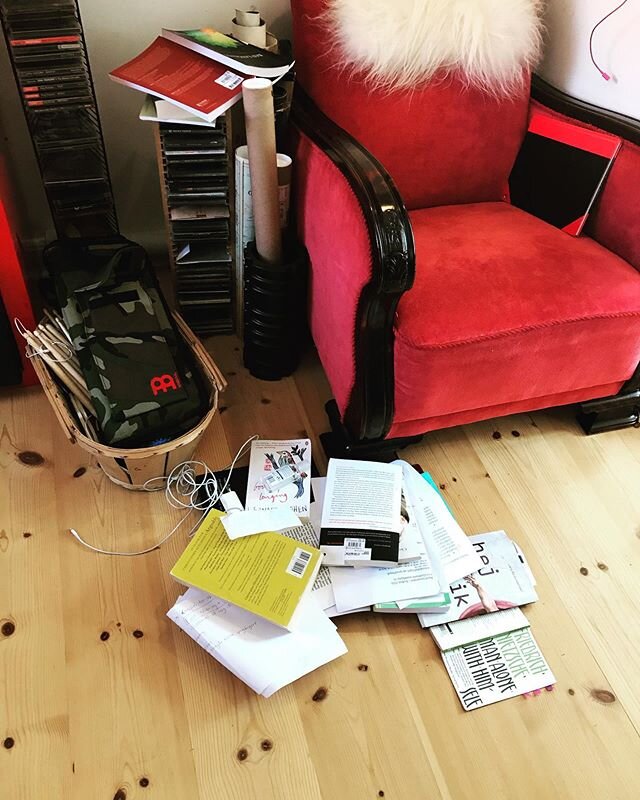 I like sitting here working... But didn&rsquo;t notice all my stuff just pilling up... #messy #books #songwriter