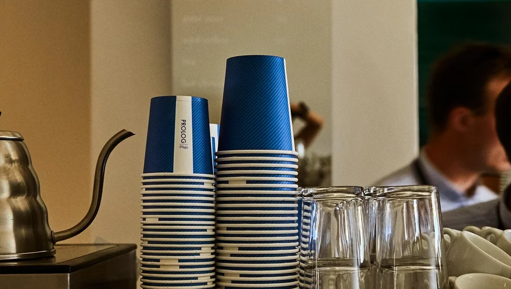 prolog-coffee-to-go-cups-l.jpg