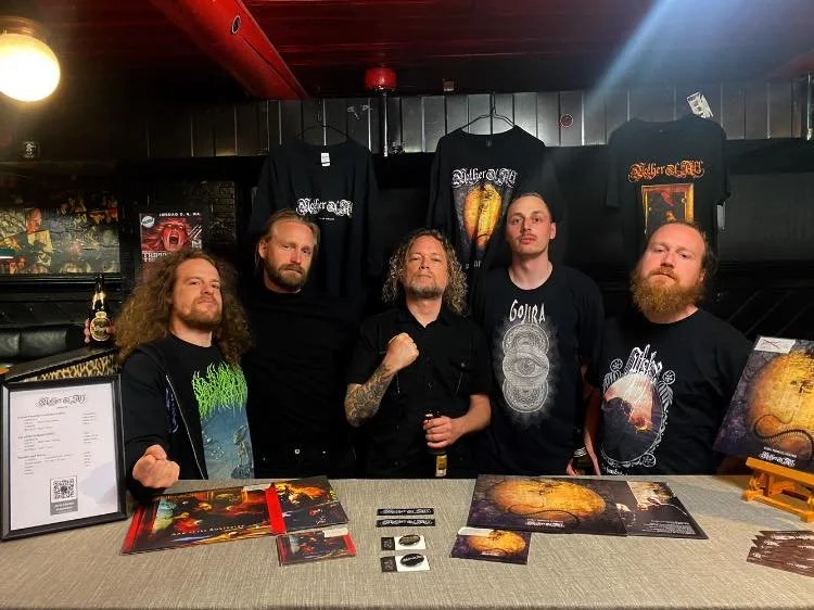 Releasefest og koncert p&aring; Rocken med Mother of All + Support: Shimmer

Vi indtager scenen om en time.